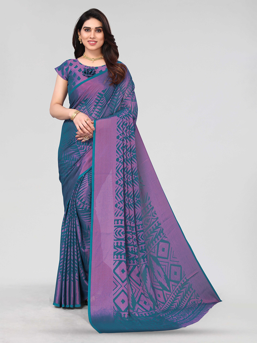 

HALFSAREE STUDIO Floral Zari Printed Saree, Green