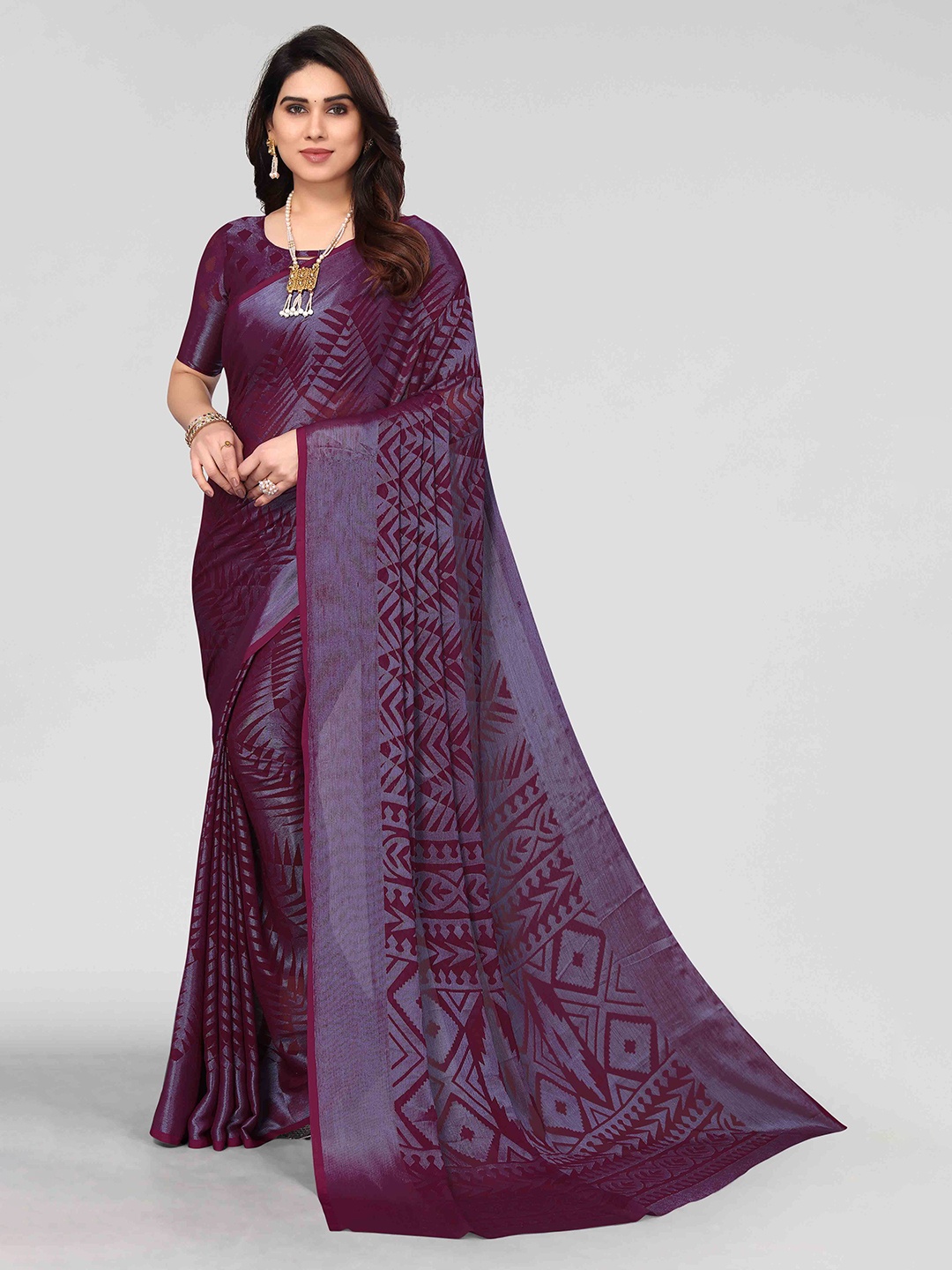 

HALFSAREE STUDIO Floral Printed Zari Saree, Magenta