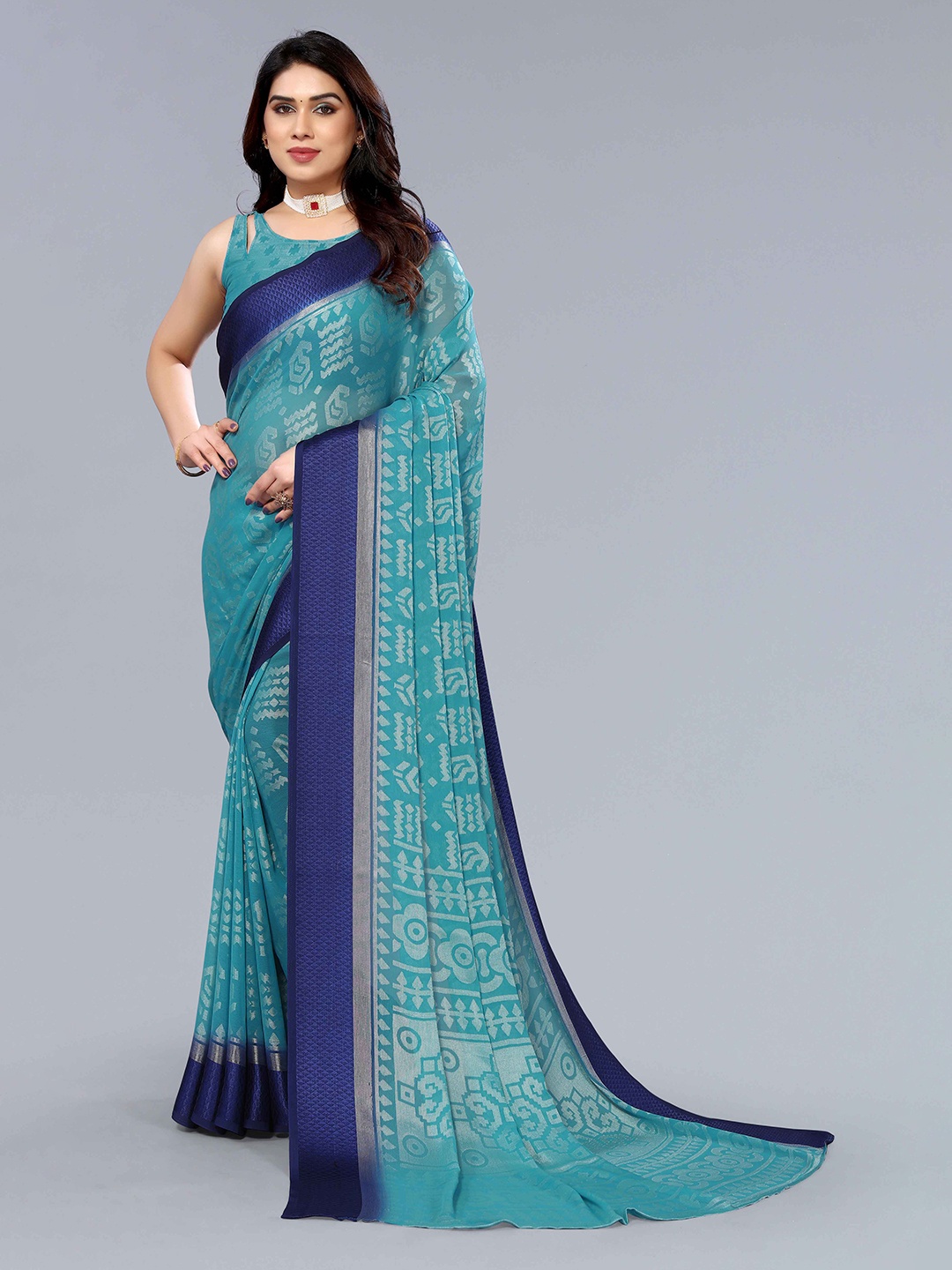 

HALFSAREE STUDIO Ethnic Motifs Woven Design Zari Saree, Green