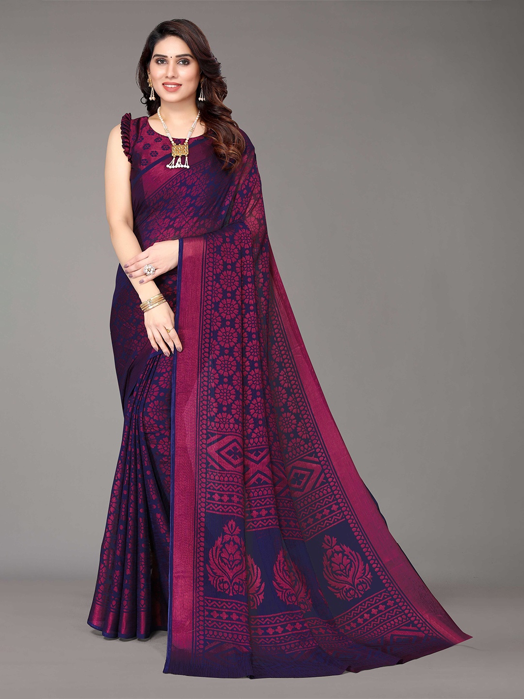 

HALFSAREE STUDIO Floral Printed Zari Saree, Navy blue