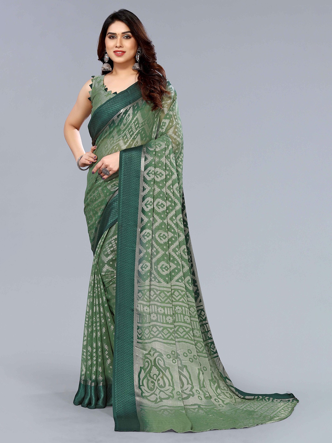 

HALFSAREE STUDIO Ethnic Motifs Woven Design Zari Saree, Olive