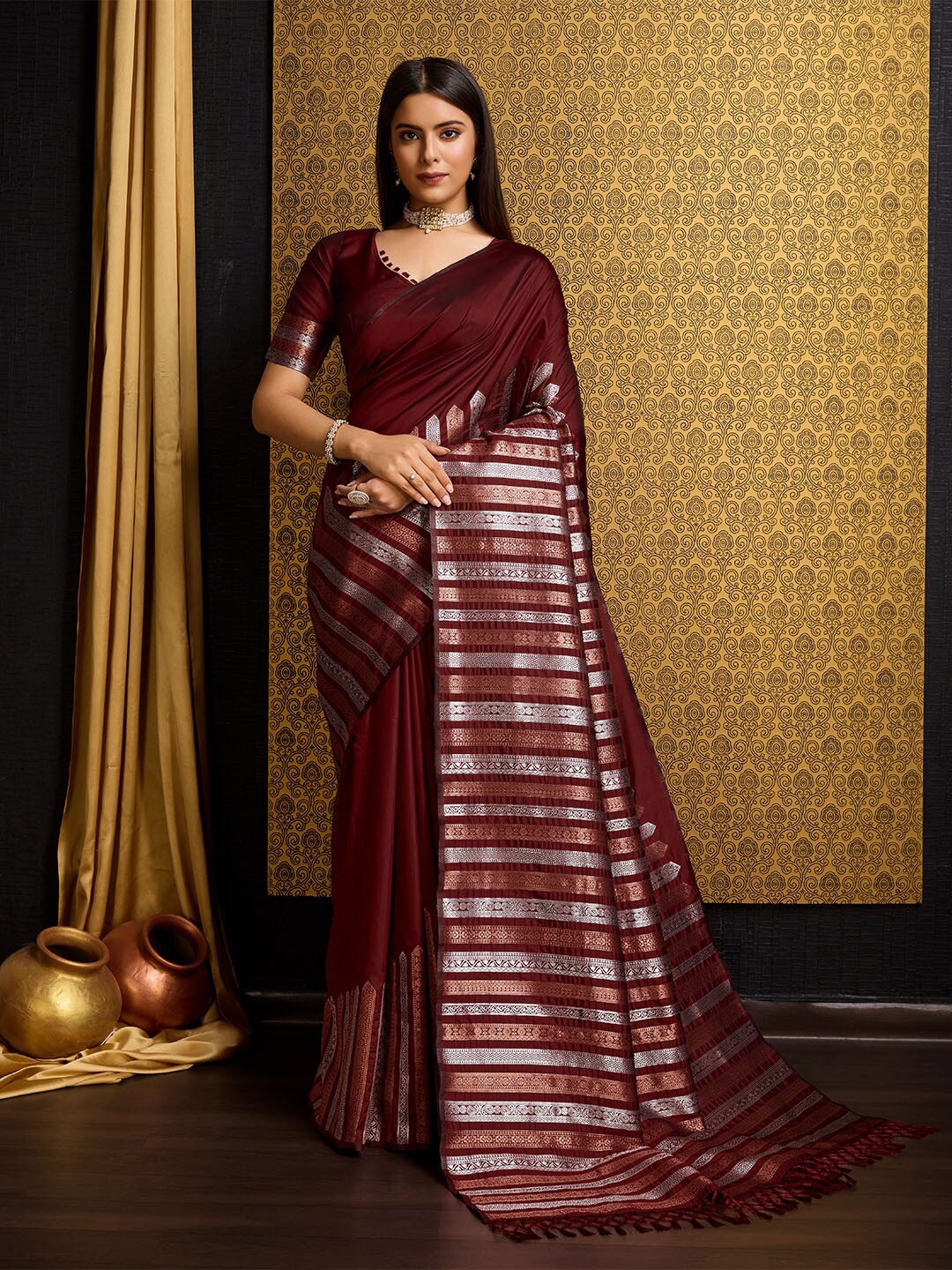 

Ishin Maroon Ethnic Motifs Woven Design Zari Banarasi Saree