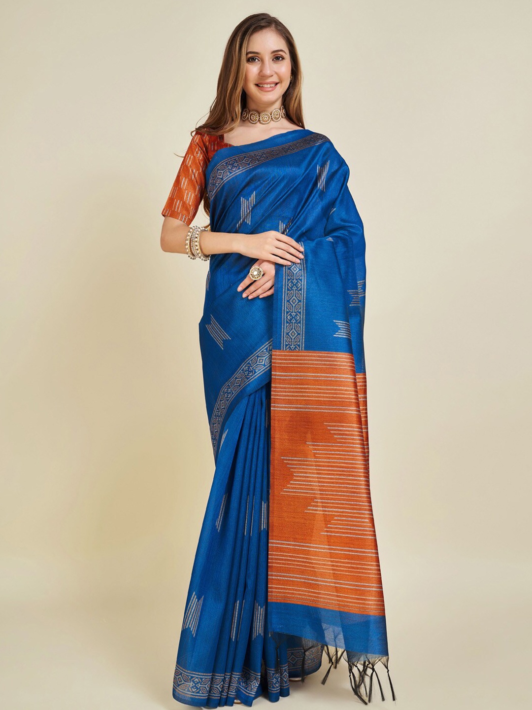 

Ishin Blue Geometric Printed Zari Saree
