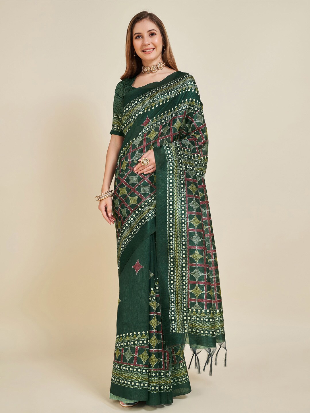 

Ishin Geometric Printed Saree, Green