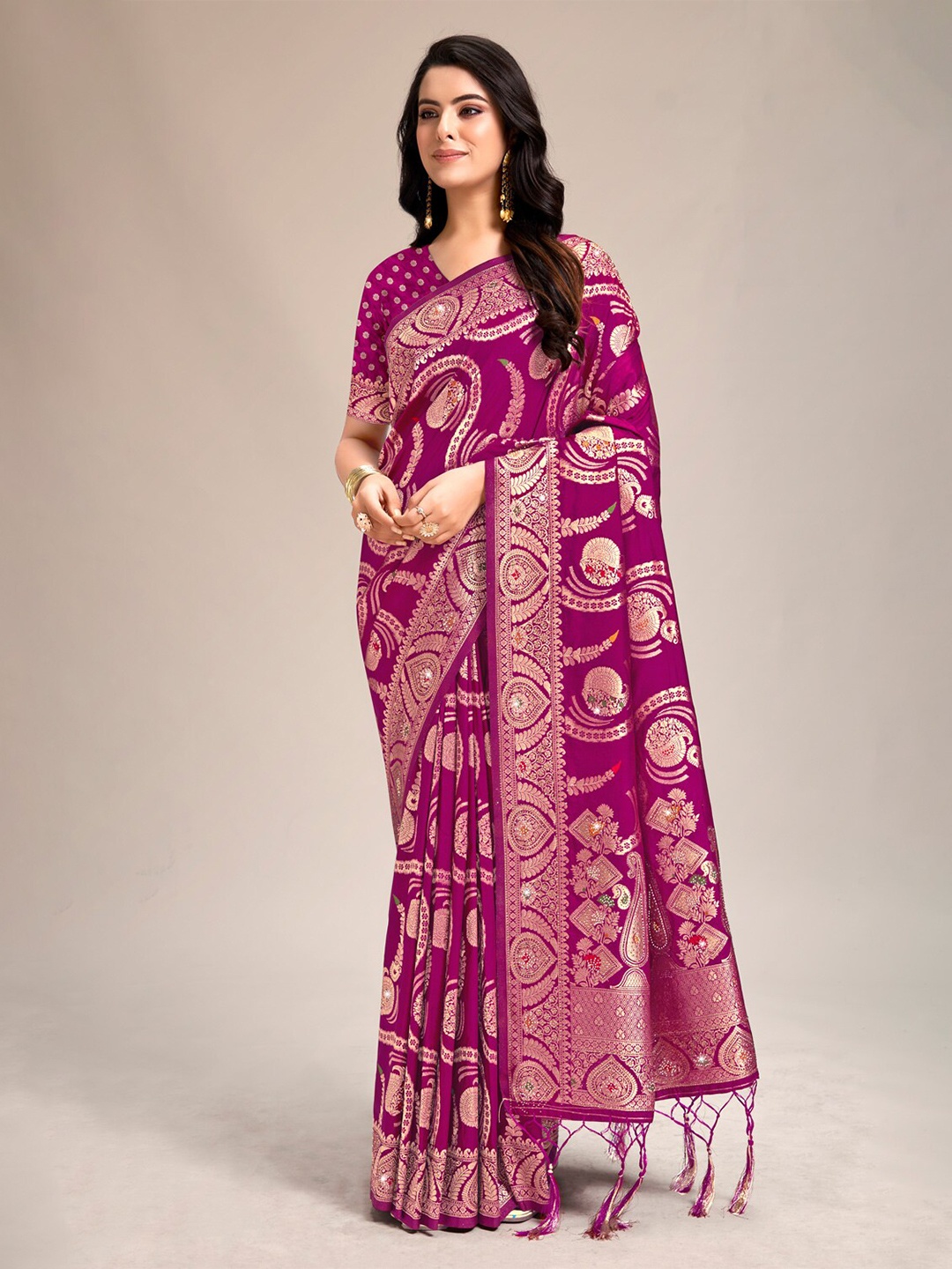 

Ishin Ethnic Motifs Woven Design Zari Banarasi Saree, Purple