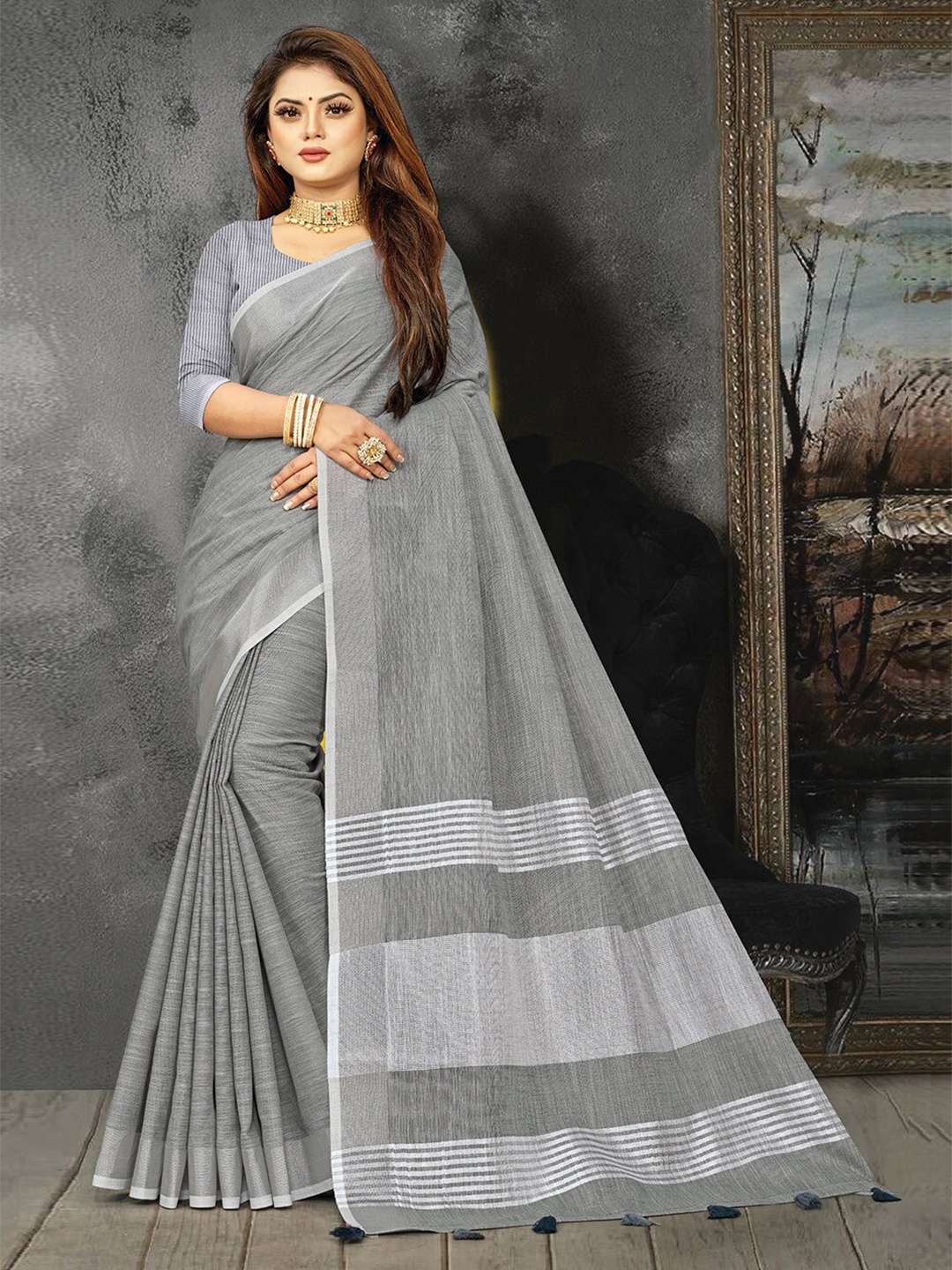 

Ishin Zari Border Saree, Grey