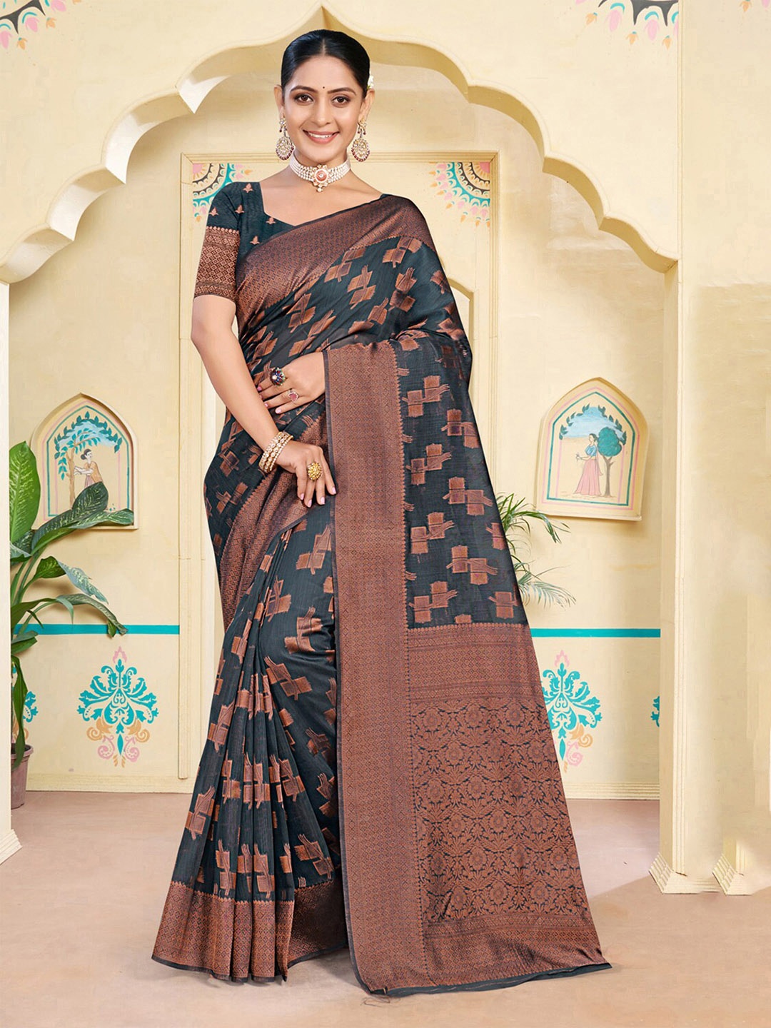 

Ishin Ethnic Motifs Woven Design Zari Saree, Grey