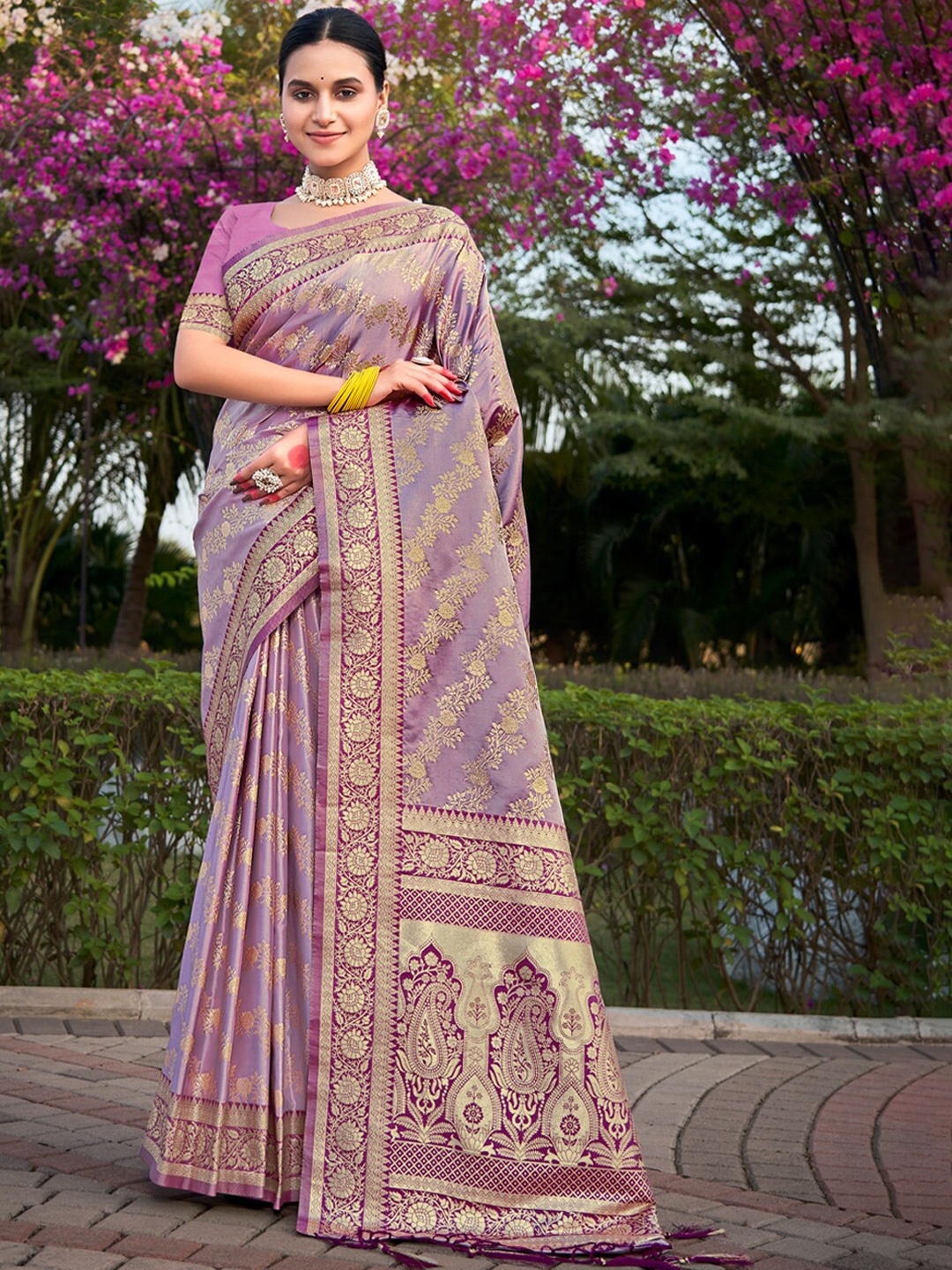 

Ishin Ethnic Motifs Woven Design Zari Satin Saree, Purple