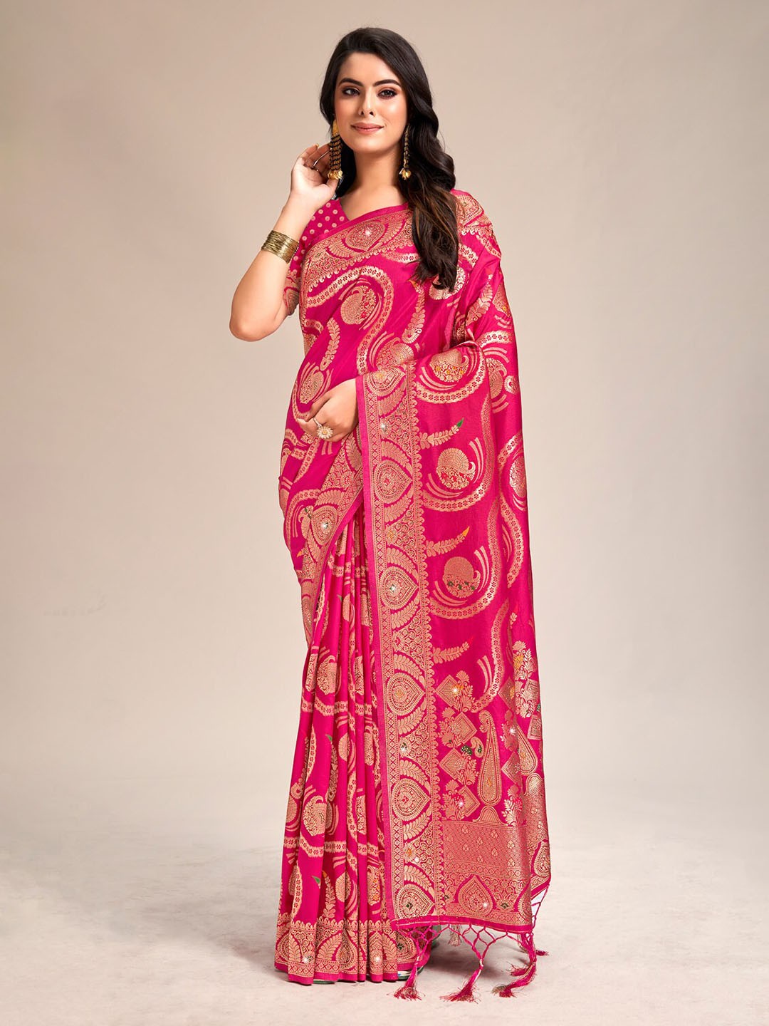 

Ishin Floral Woven Design Zari Banarasi Saree, Pink