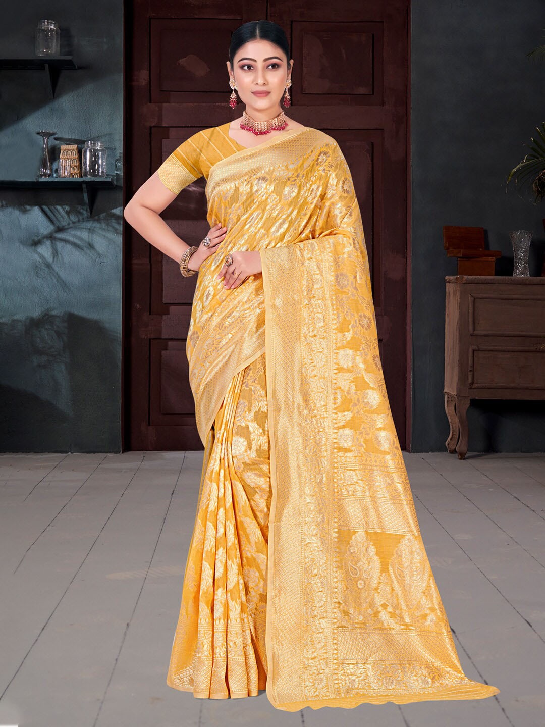 

Ishin Ethnic Motifs Woven Design Zari Saree, Mustard