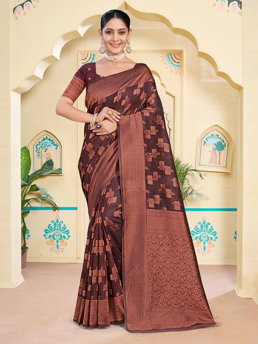 

Ishin Ethnic Motifs Woven Design Zari Saree, Maroon