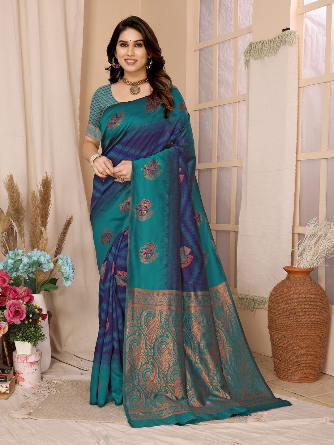 

vj fashion Floral Woven Design Zari Kanjeevaram Saree, Navy blue
