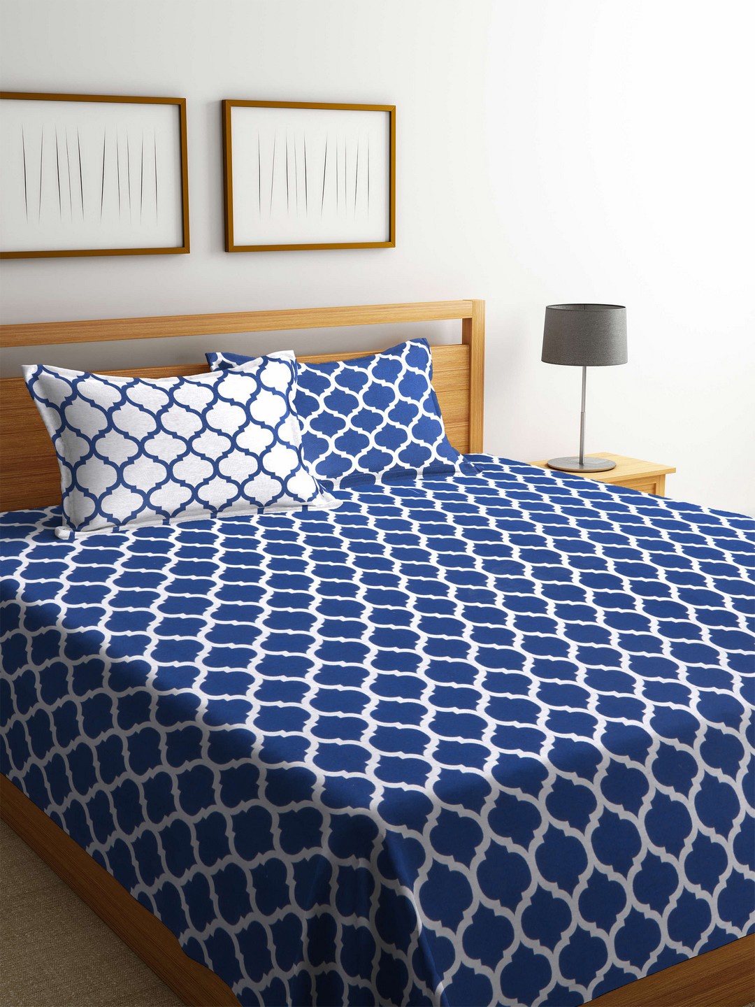 

Romee Blue & White Printed Polycotton Reversible Double Bed Cover with 2 Pillow Covers