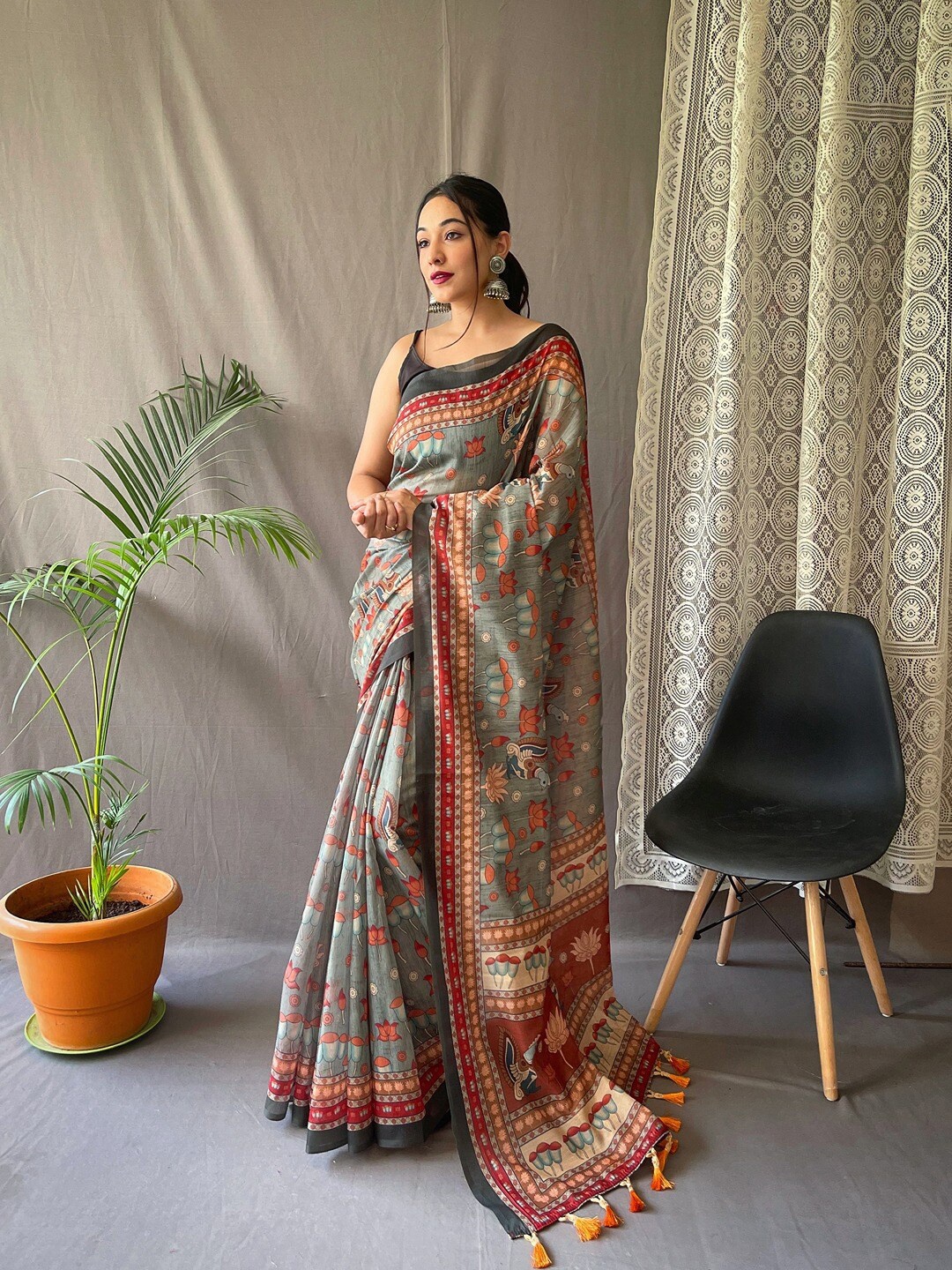 

SGF11 Kalamkari Printed Silk Cotton Chanderi Saree, Grey