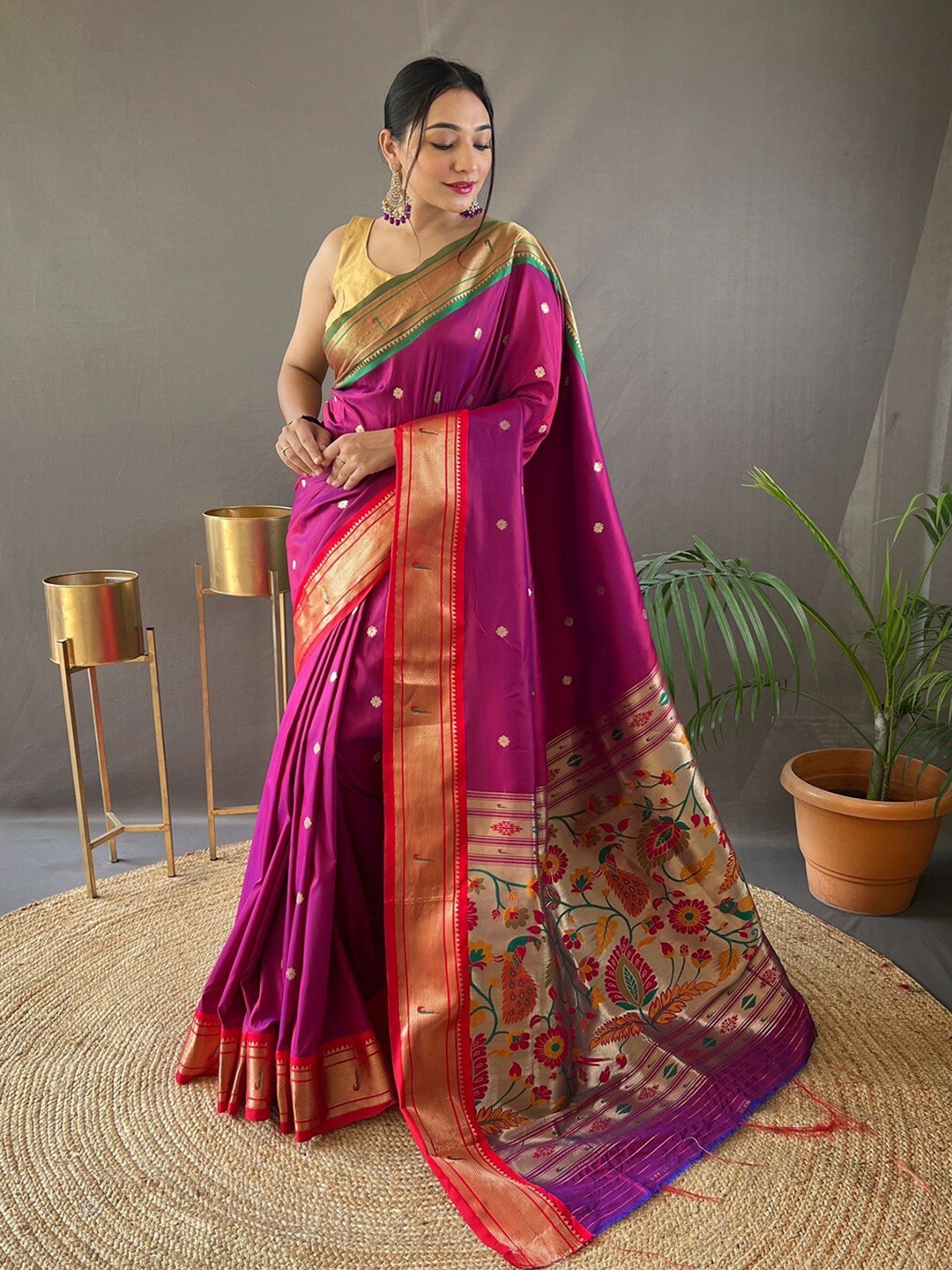 

SGF11 Woven Design Pure Zari Heavy Work Paithani Kanjeevaram Silk Saree, Pink