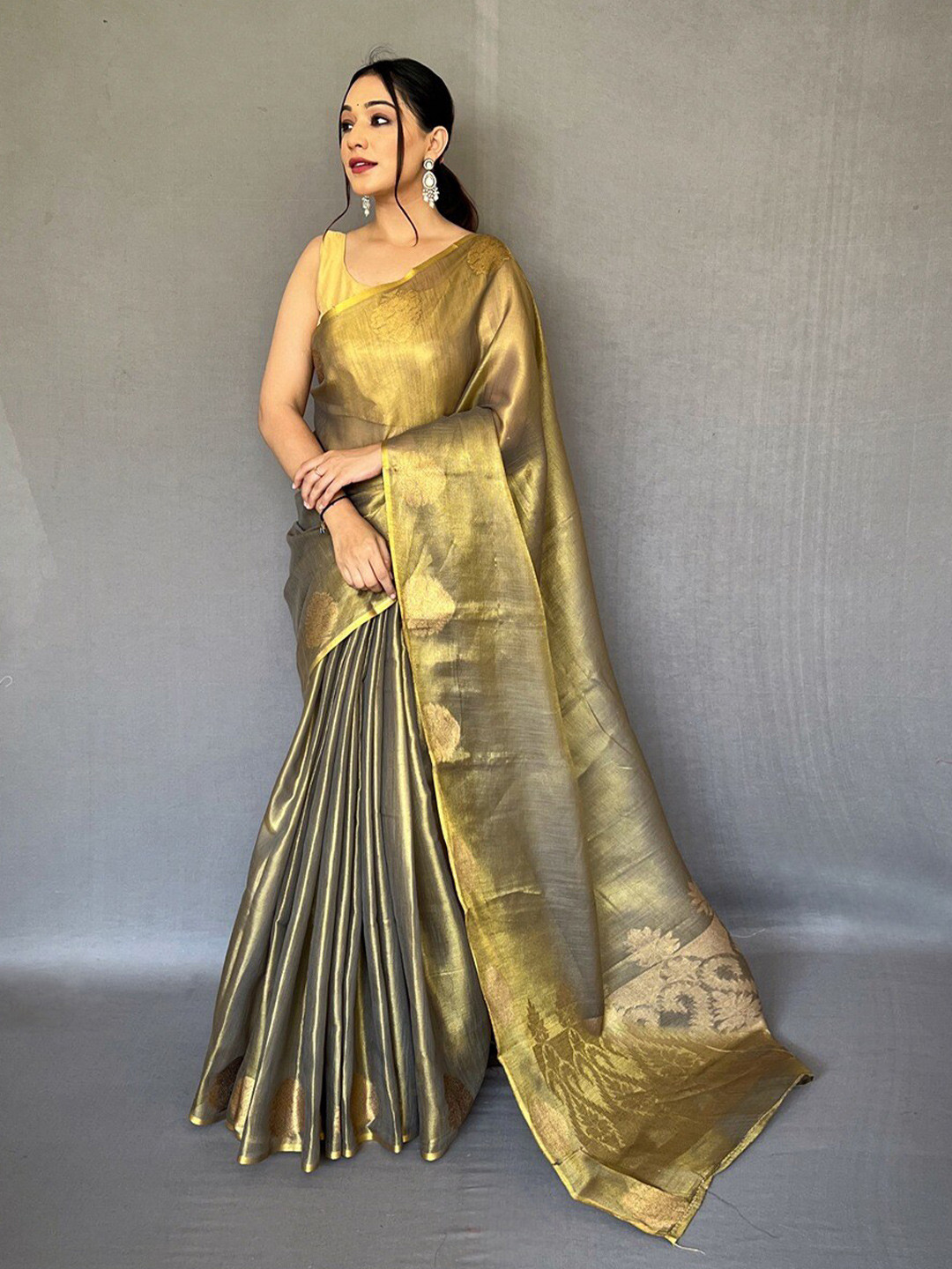 

SGF11 Floral Zari Tissue Kanjeevaram Saree, Grey