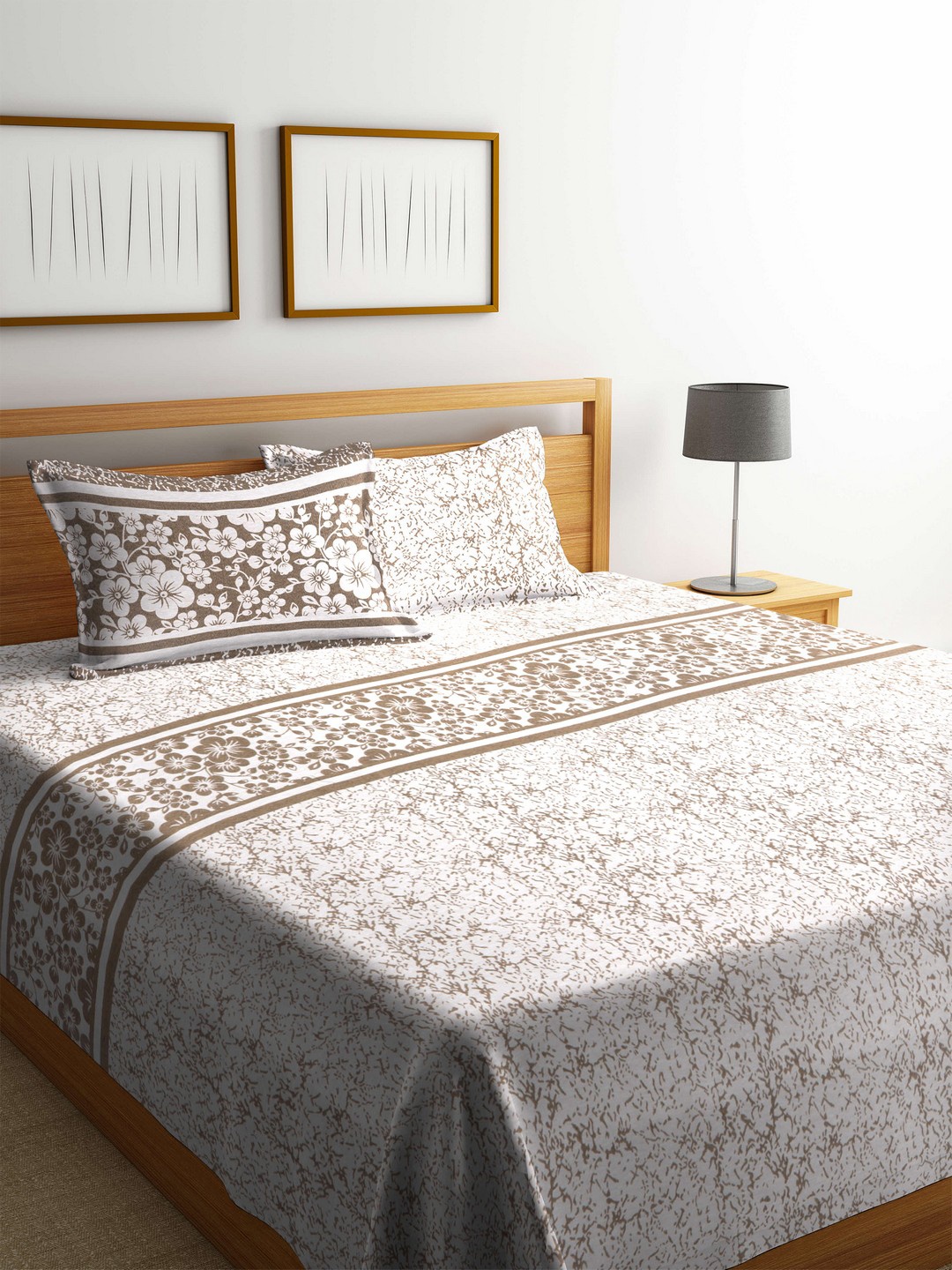 

Romee Beige & White Printed Polycotton Reversible Double Bed Cover with 2 Pillow Covers