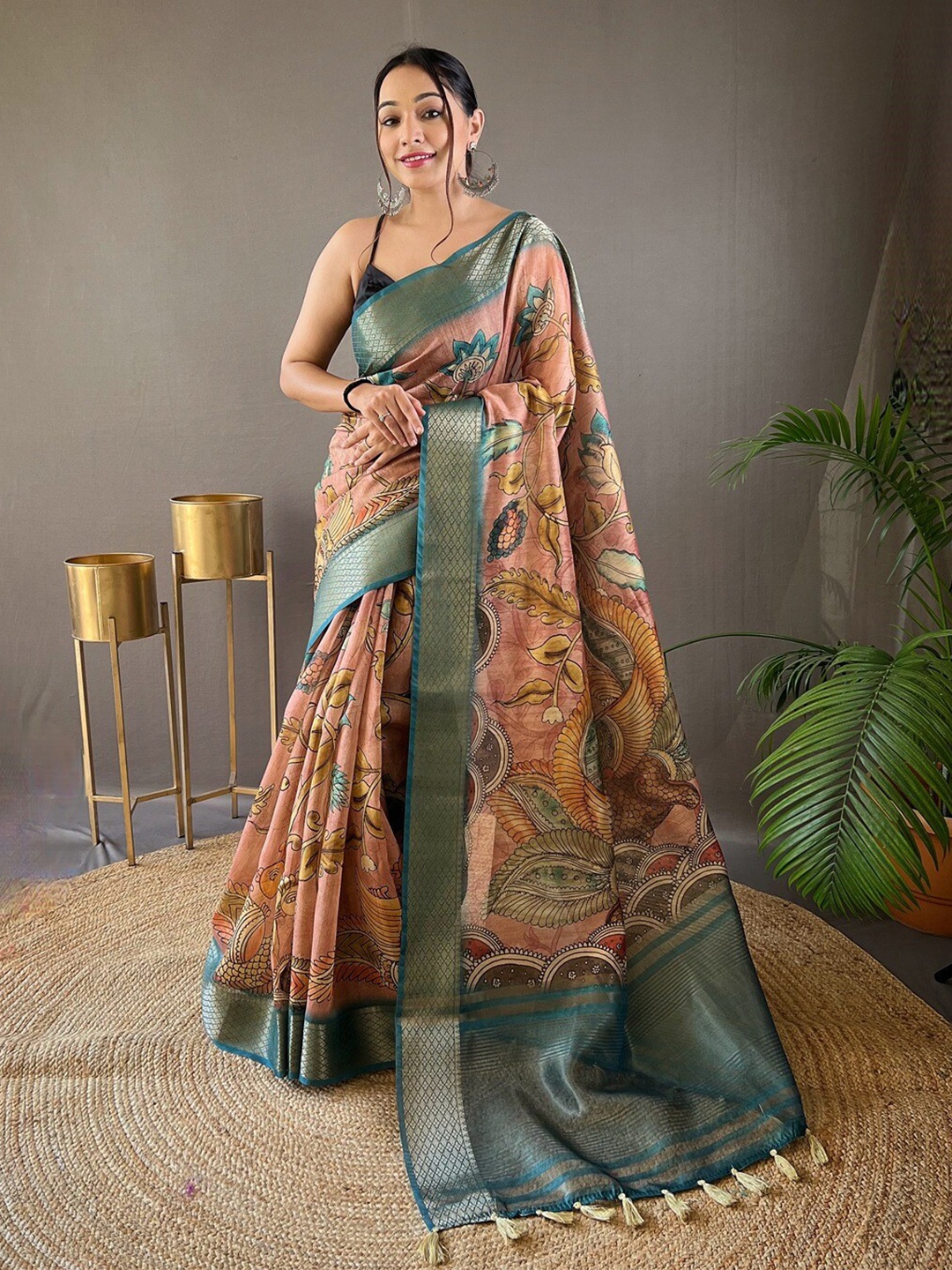 

SGF11 Floral Zari Silk Cotton Banarasi Saree, Pink