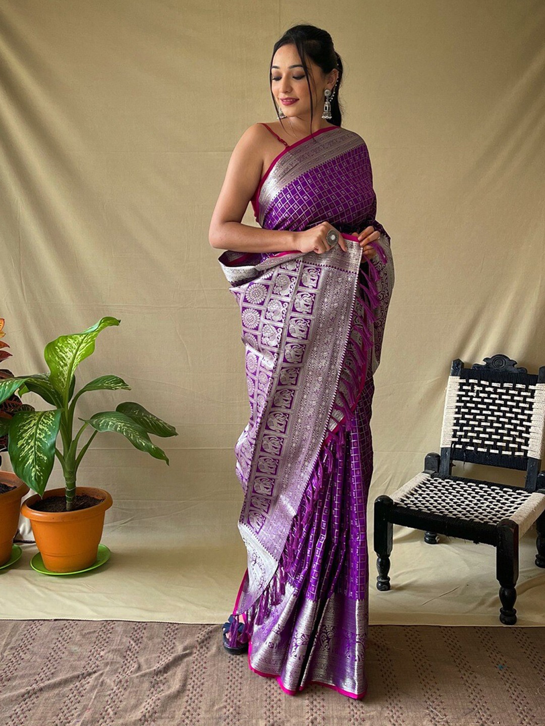 

SGF11 Woven Design Pure Zari Heavy Work Kanjeevaram Silk Saree, Purple