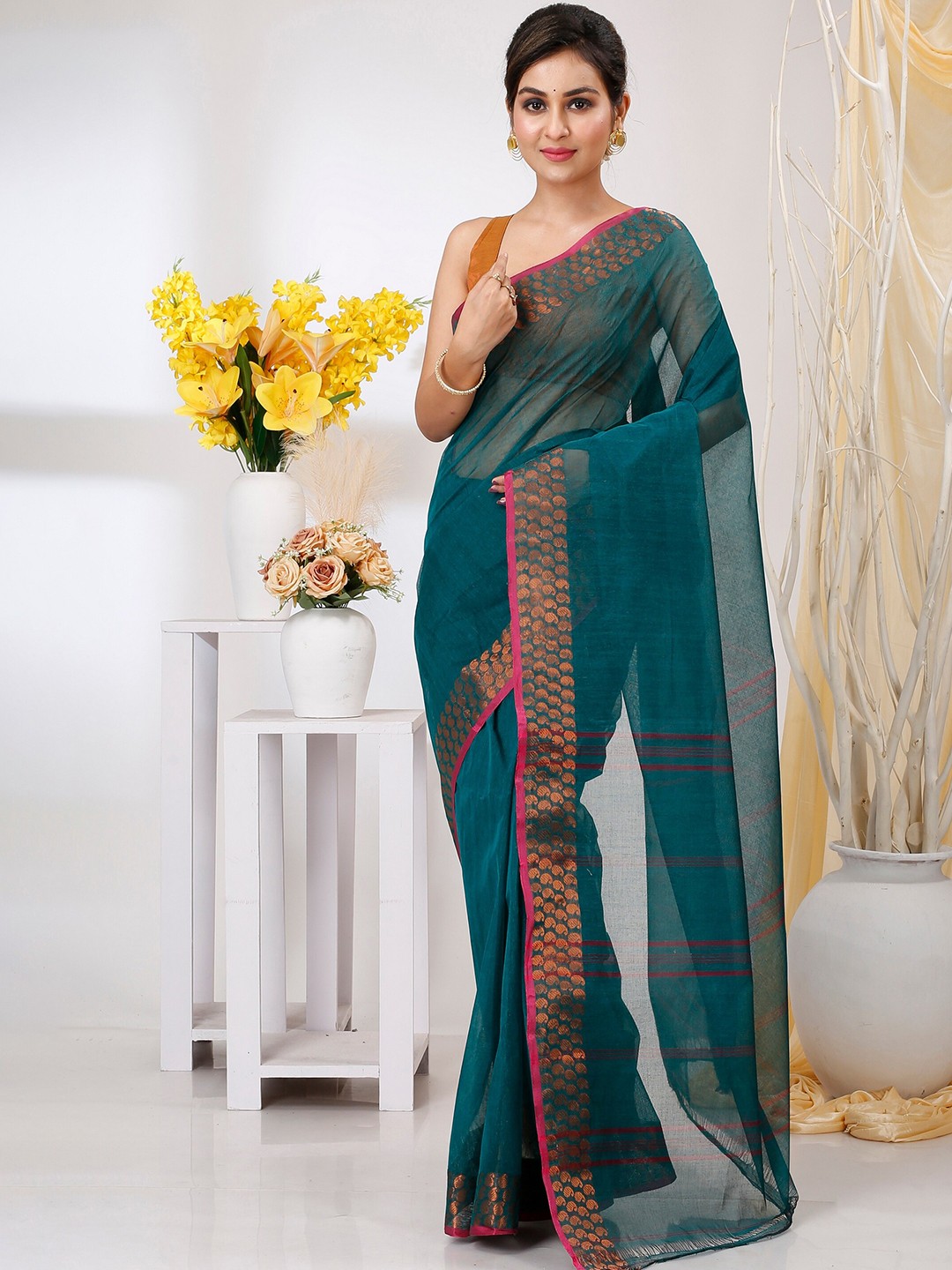 

DipDiya Zari Pure Cotton Taant Saree, Green