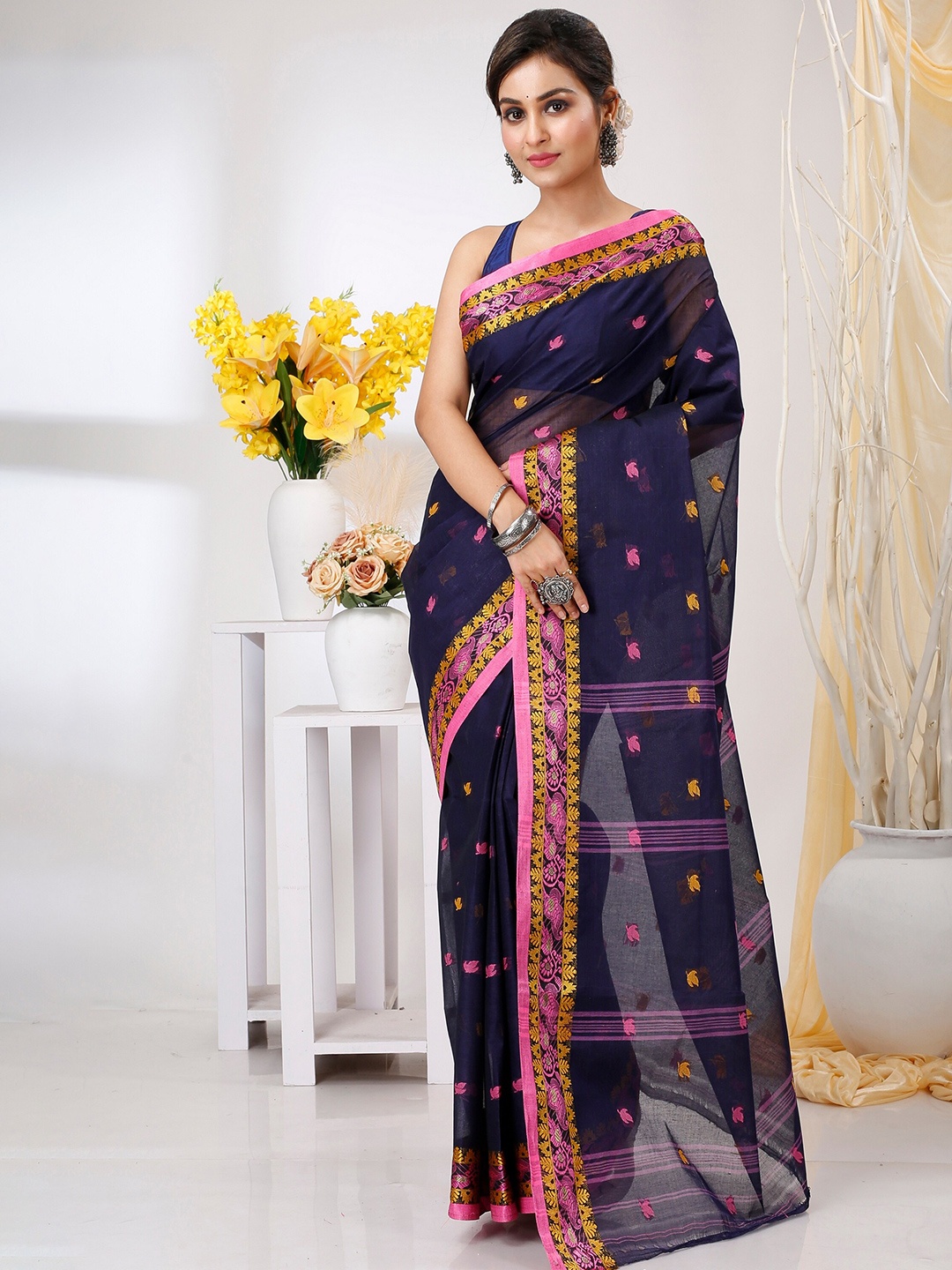 

DipDiya Ethnic Motifs Woven Design Pure Cotton Taant Saree, Blue
