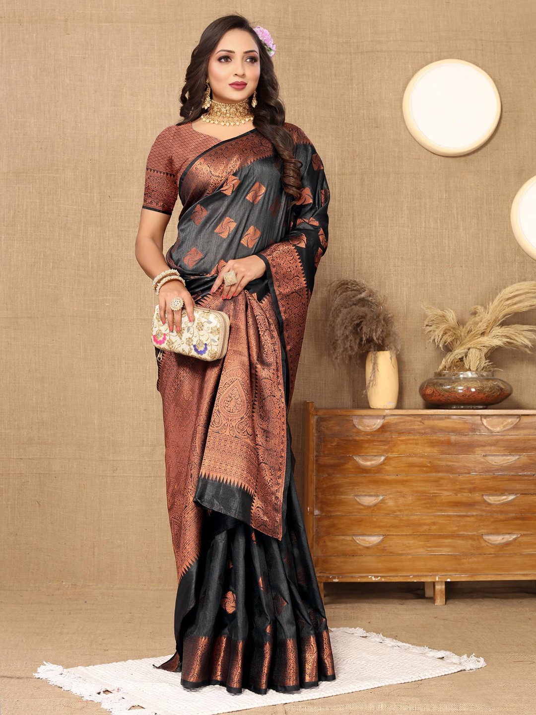 

PATIALAPICKS Woven Design Zari Pure Silk Heavy Work Paithani Saree, Black