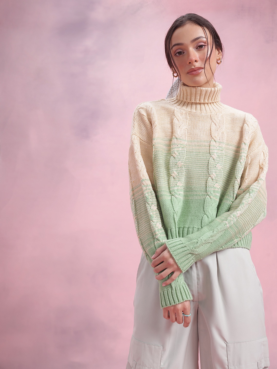 

DressBerry Cable Knit Turtle Neck Ombre Effect Pullover, Green
