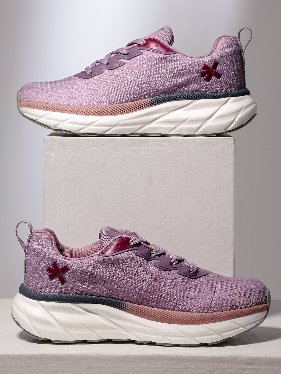 

HRX by Hrithik Roshan Women Pink Mesh Running Shoes