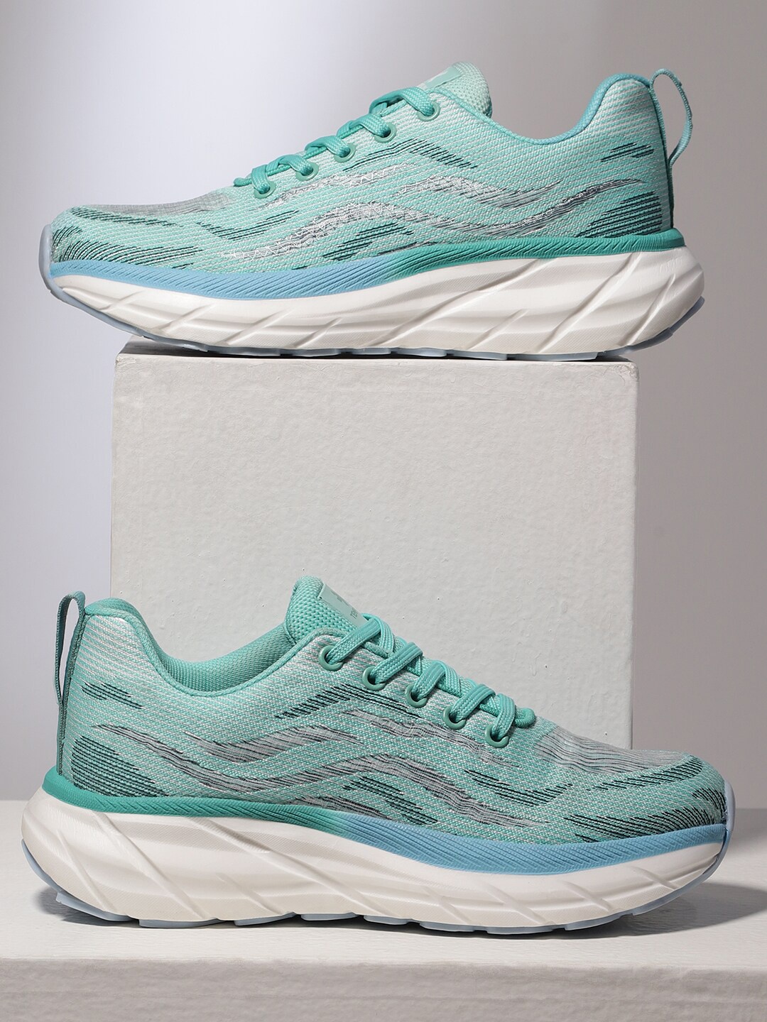 

HRX by Hrithik Roshan Women Mesh Tempo Run Running Shoes, Green