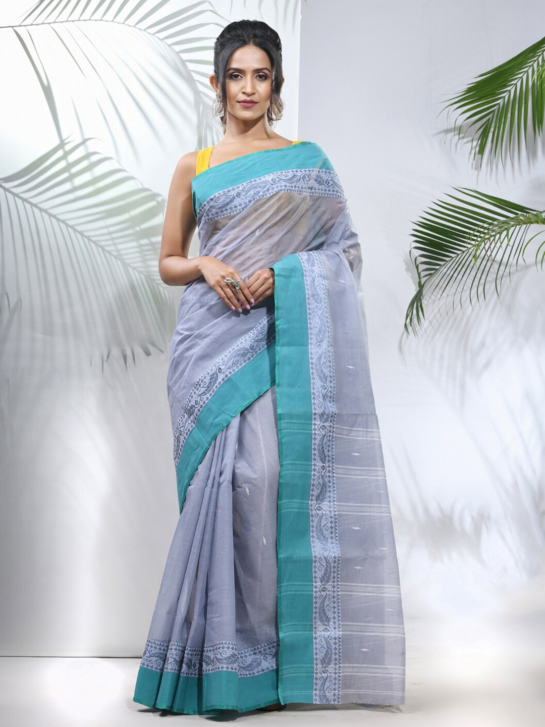 

Charukriti Ethnic Motifs Pure Cotton Taant Saree, Grey