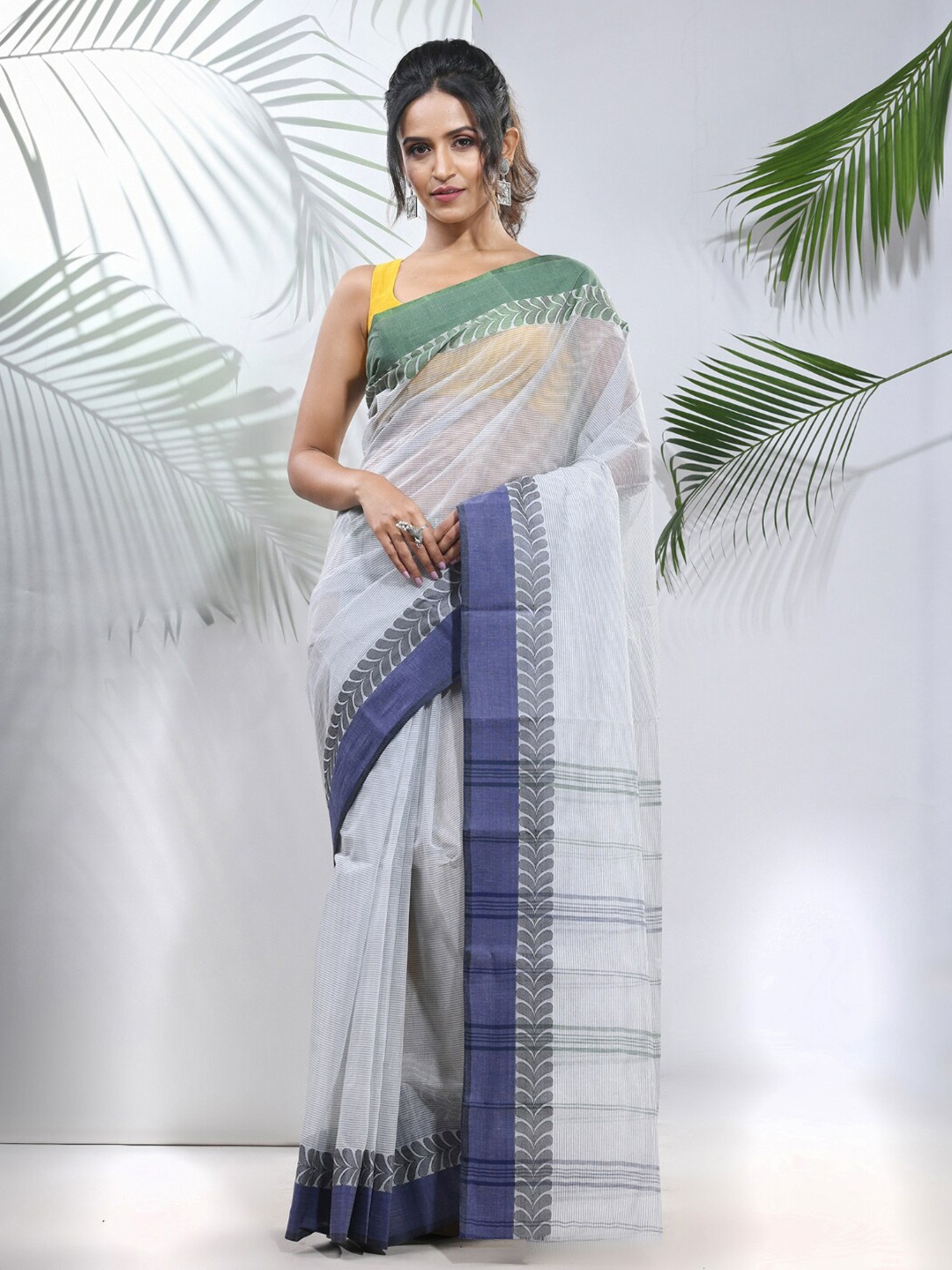 

Charukriti Striped Pure Cotton Taant Saree, Off white