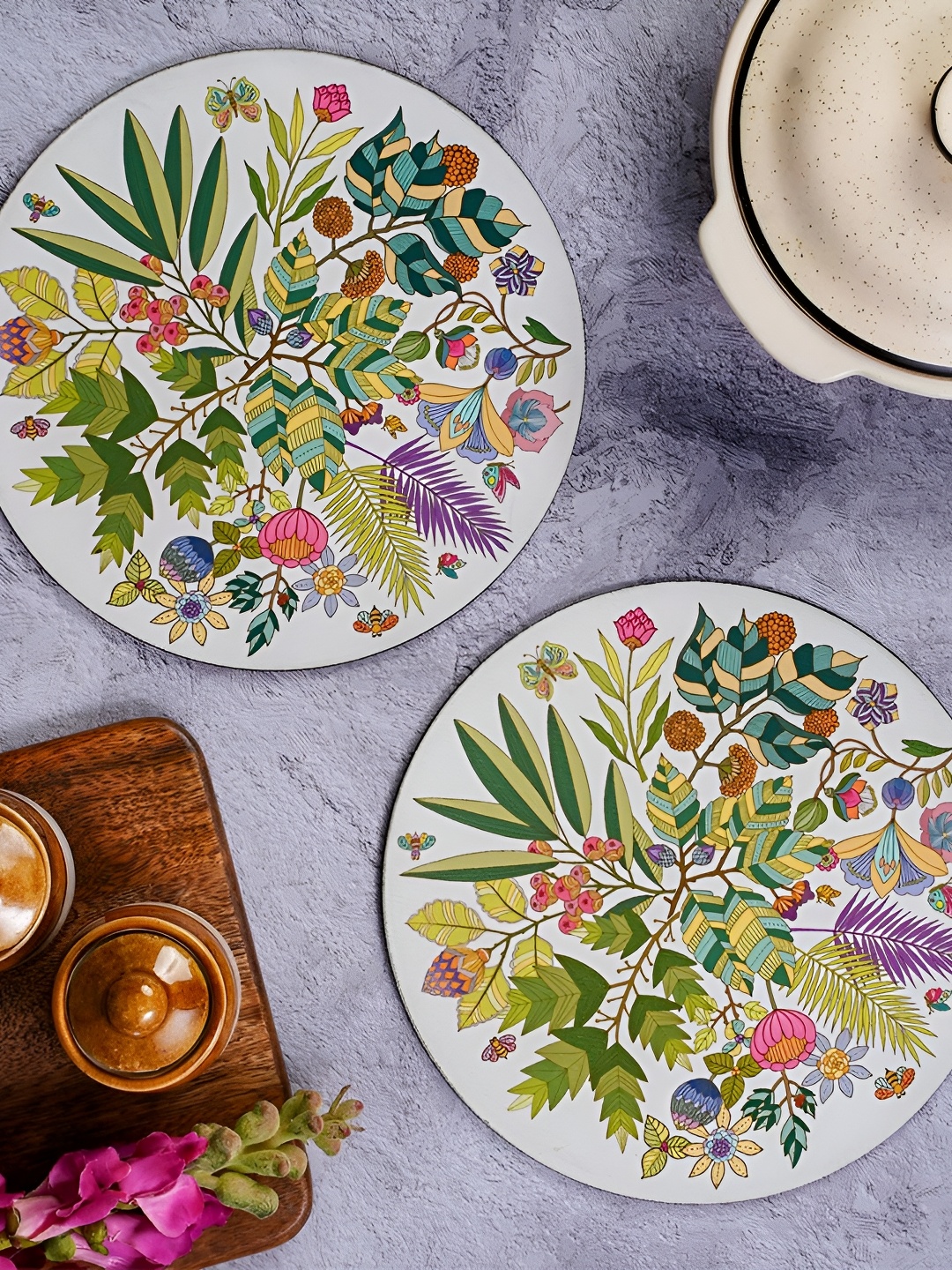 

KOLOROBIA 2 Pieces White & Green Floral Printed Round Coasters
