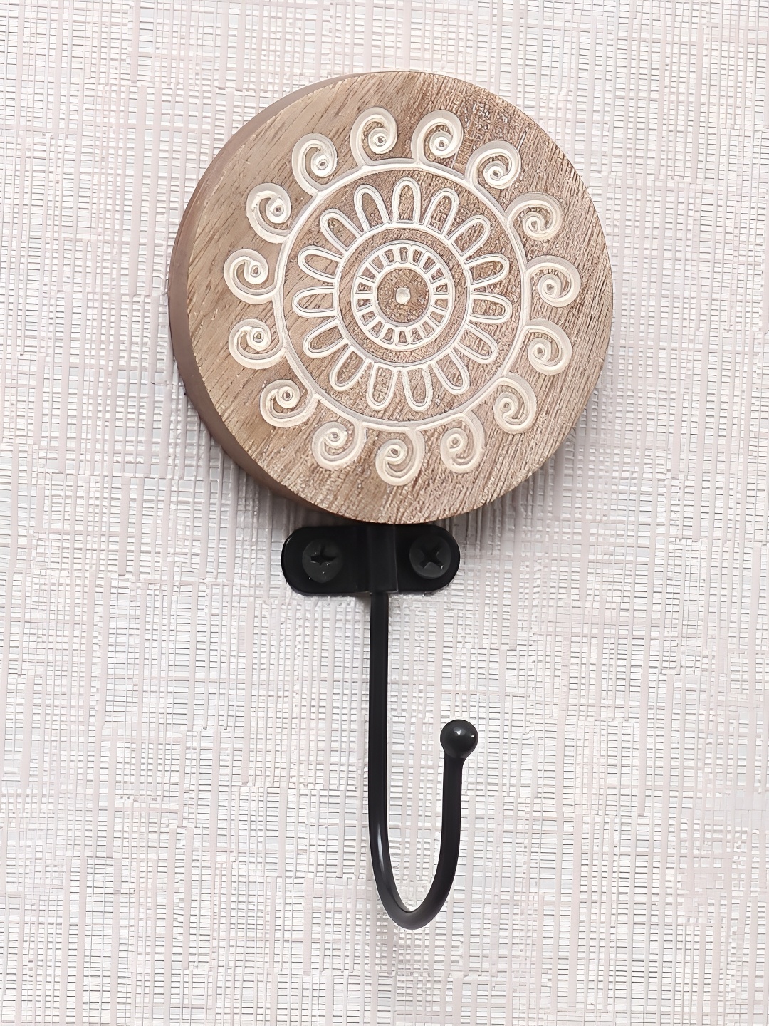 

Indianshelf Brown & White Floral Printed Round Shape Wooden Key Holder