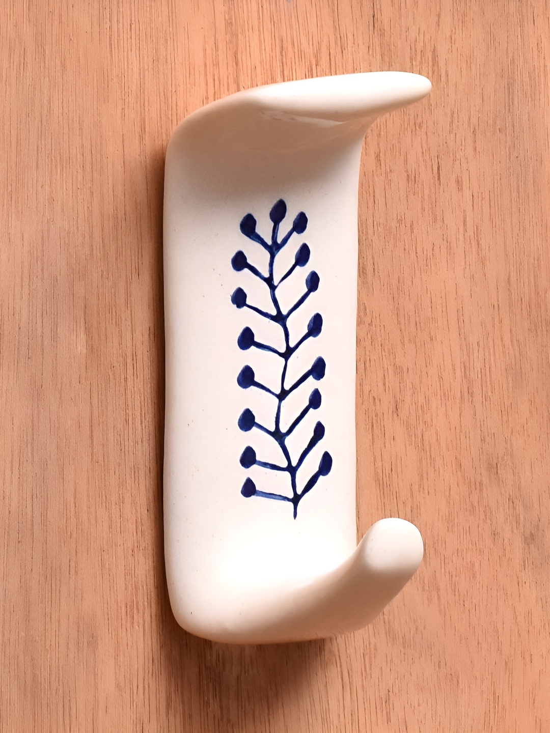 

Indianshelf White & Blue Floral Ceramic Wall Hook