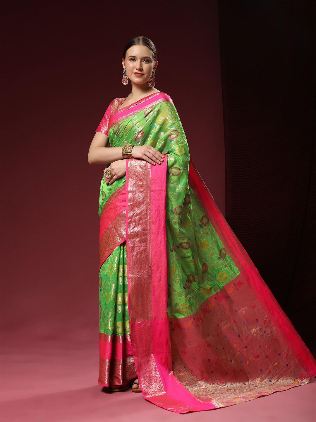 

V3 FASHION STUDIO Ethnic Motifs Woven Design Zari Pure Silk Banarasi Saree, Green