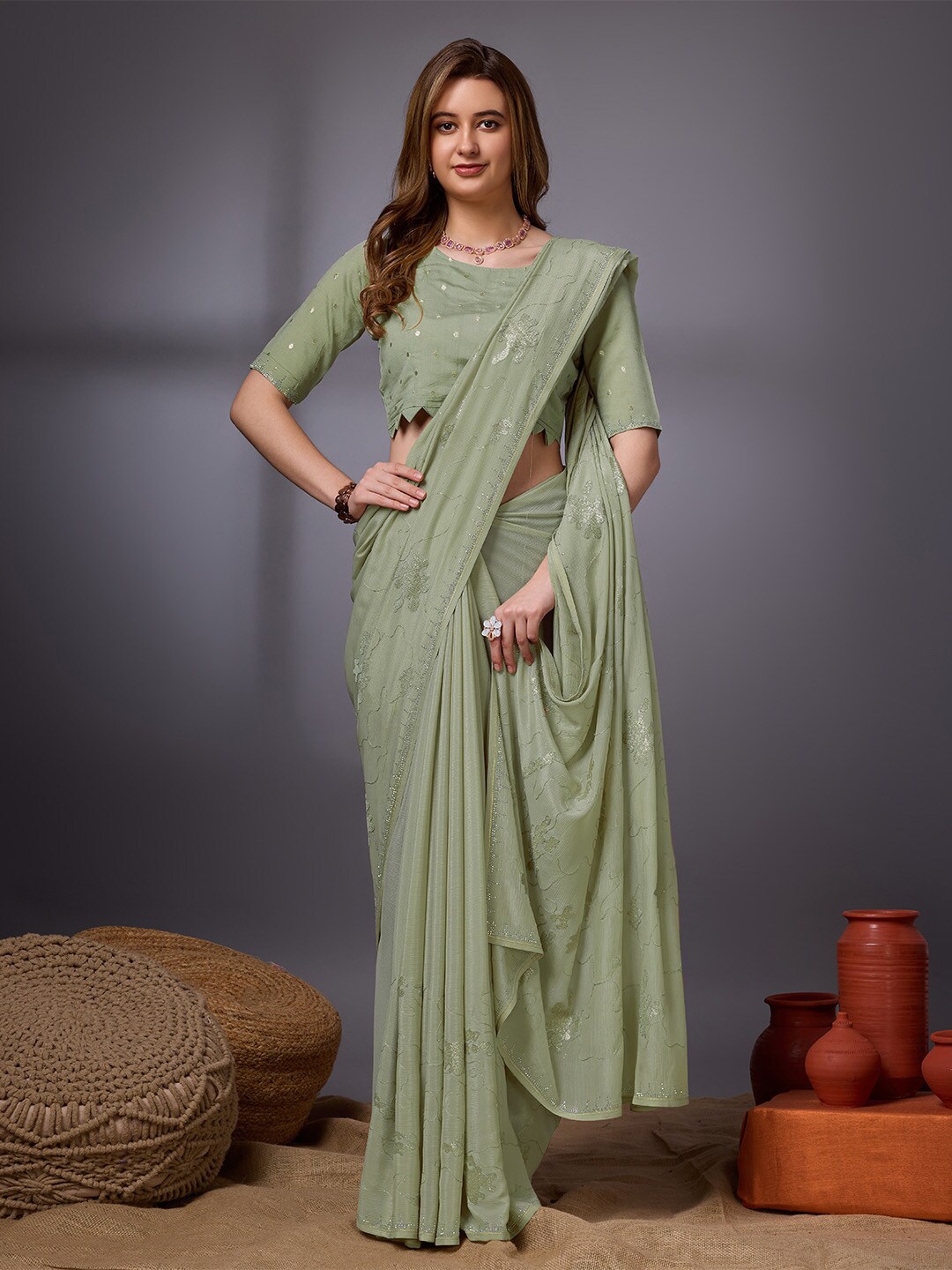 

Ishin Abstract Embroidered Saree, Green