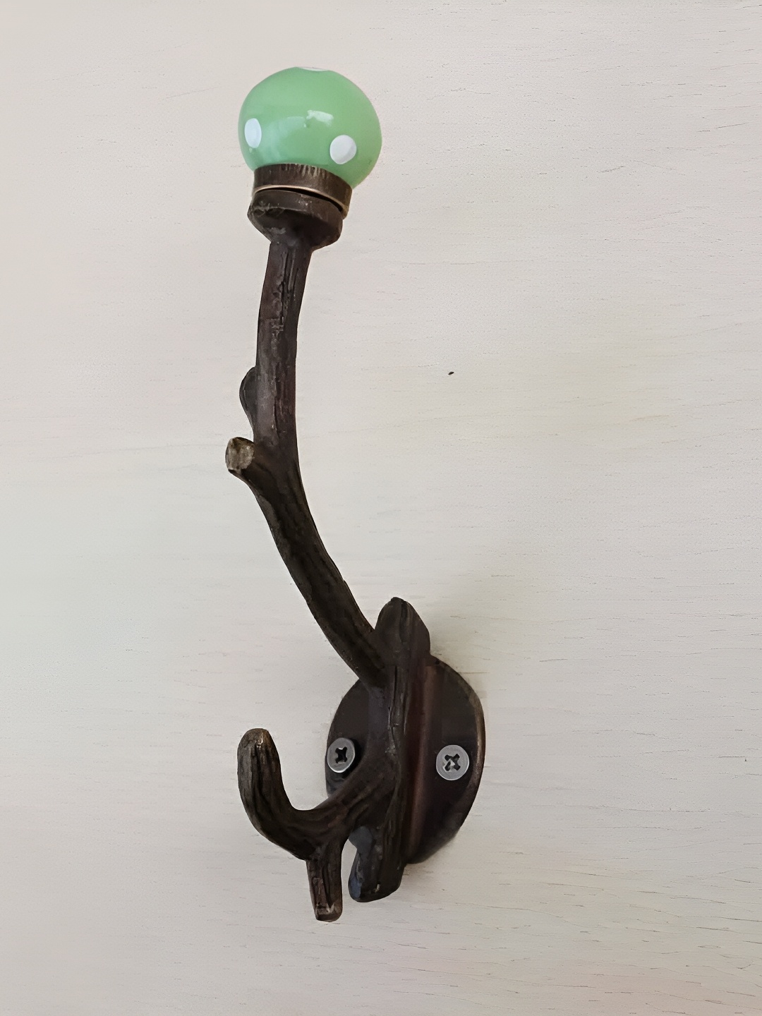 

Indianshelf Green Ceramic Dot Wall Hooks Key Holder