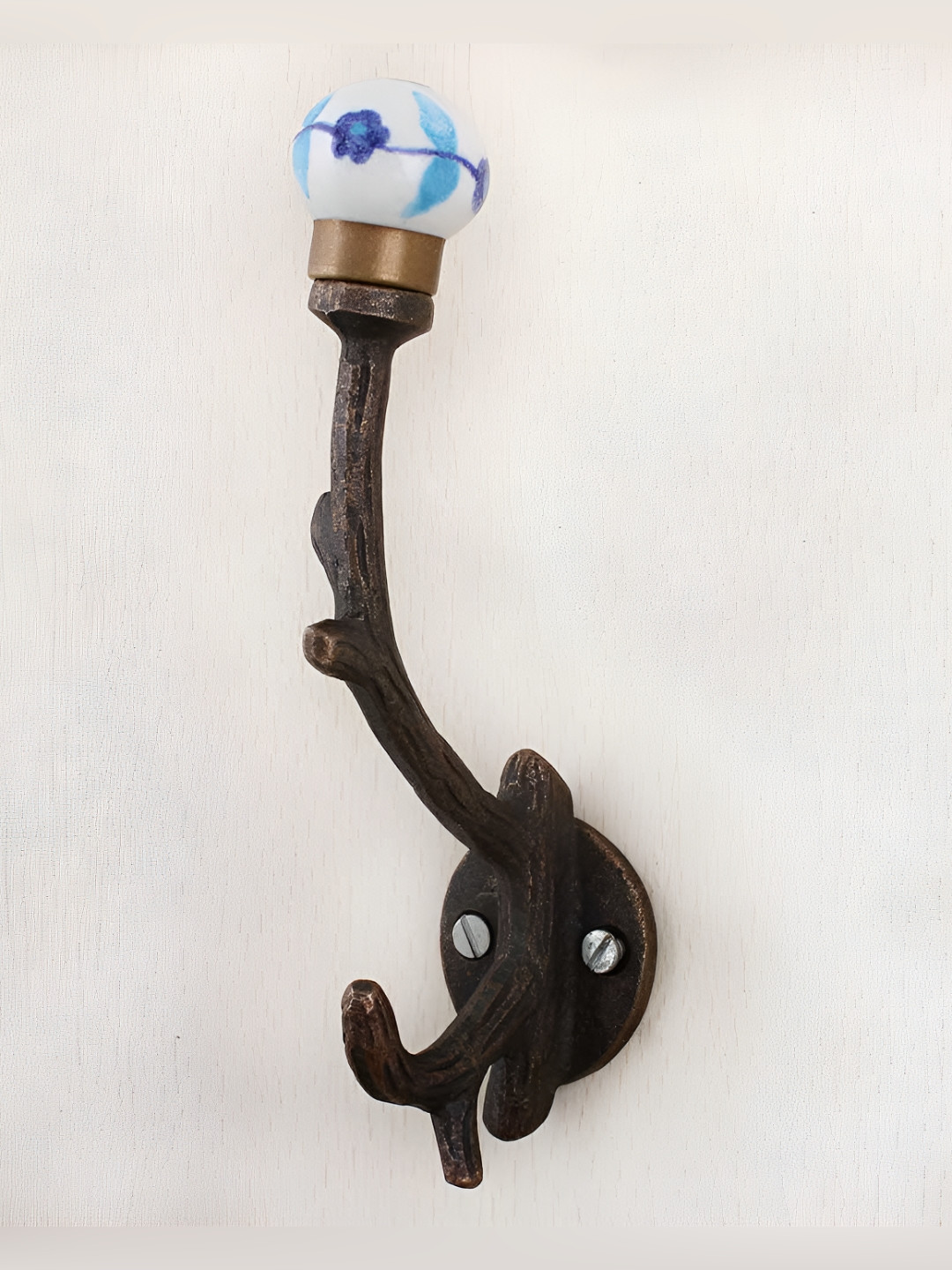 

Indianshelf Turquoise Blue & Brown Leaf Printed Wall Key Holder