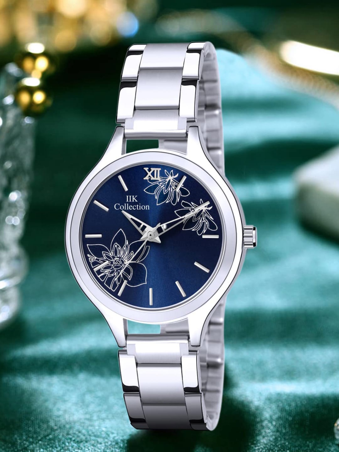 

IIK COLLECTION Women Blue Round Dial Stainless Steel Bracelet Chain Strap Analogue Watch