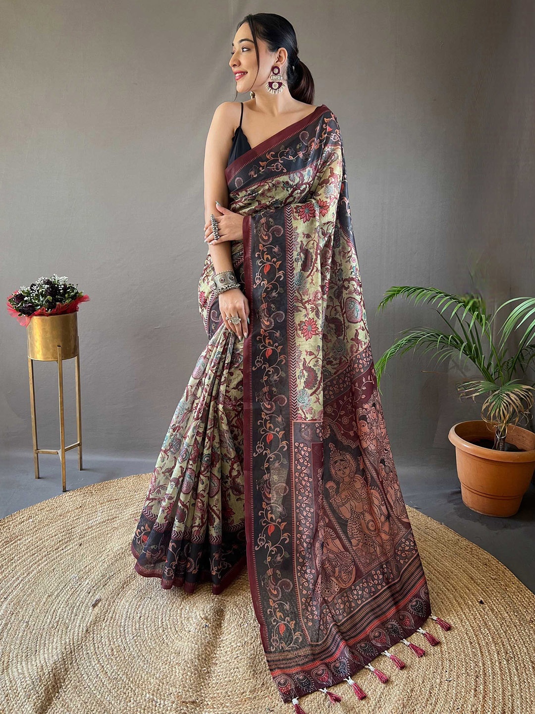 

Mitera Kalamkari Printed Saree, Green