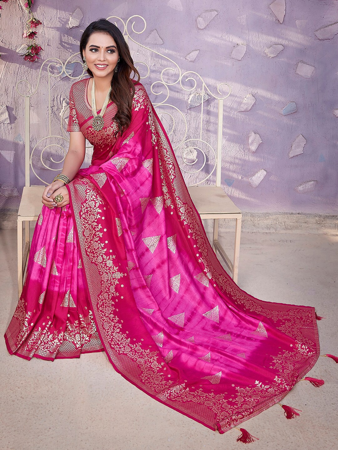 

Mitera Woven Design Zari Banarasi Saree, Pink
