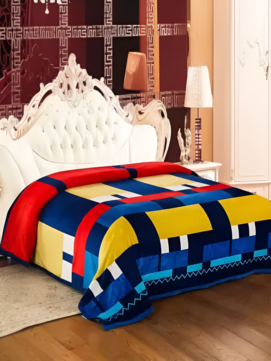 

Signature Blue & Red Geometric Printed AC Room 350 GSM Double Bed Blanket