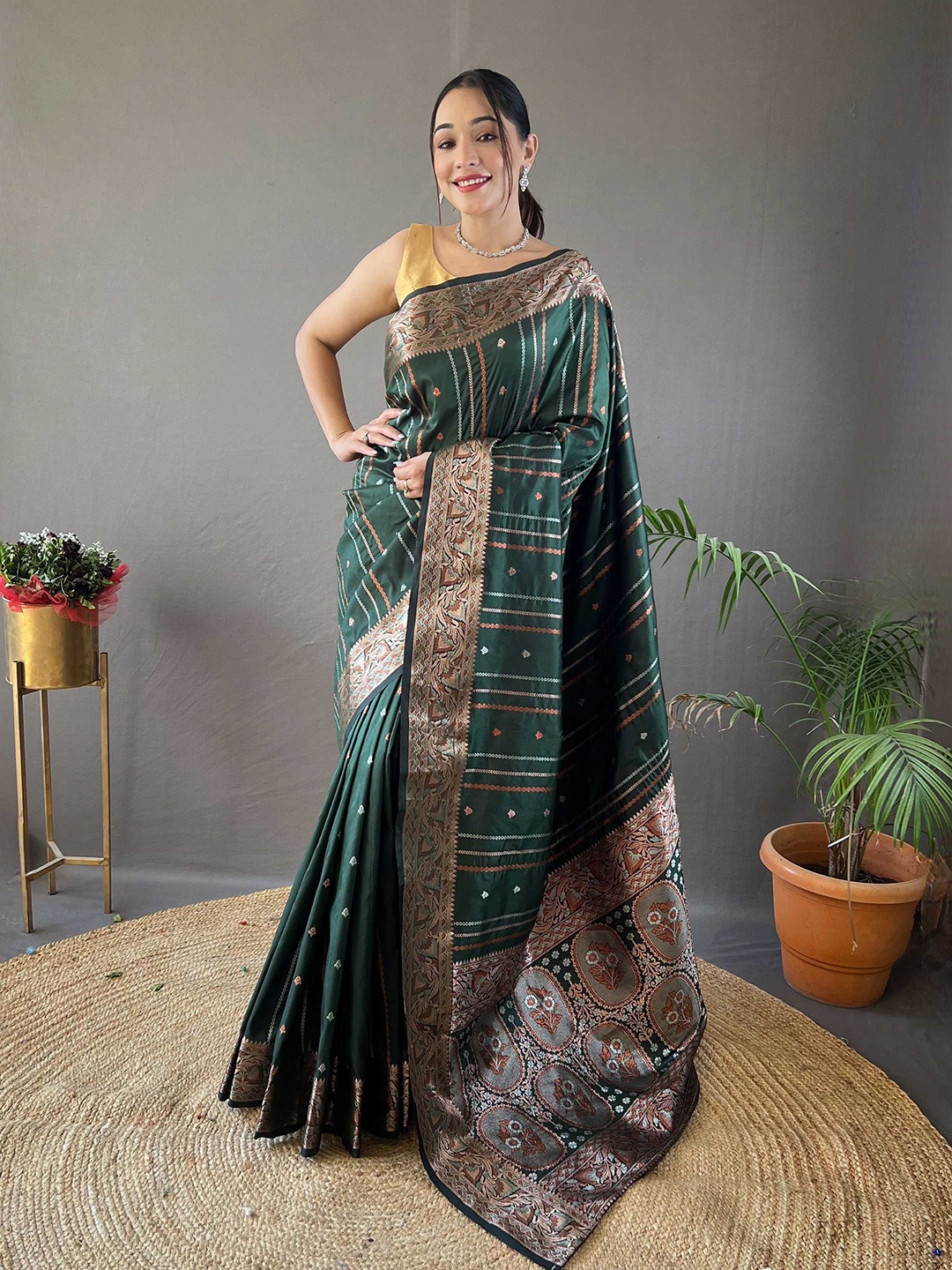 

Mitera Striped Woven Design Zari Banarasi Saree, Green