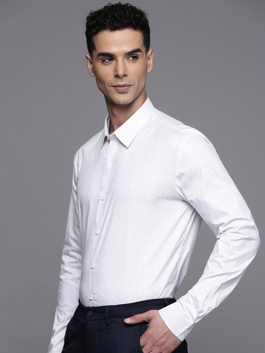 

Louis Philippe Ath.Work Men Super Slim Fit Printed Formal Shirt, White