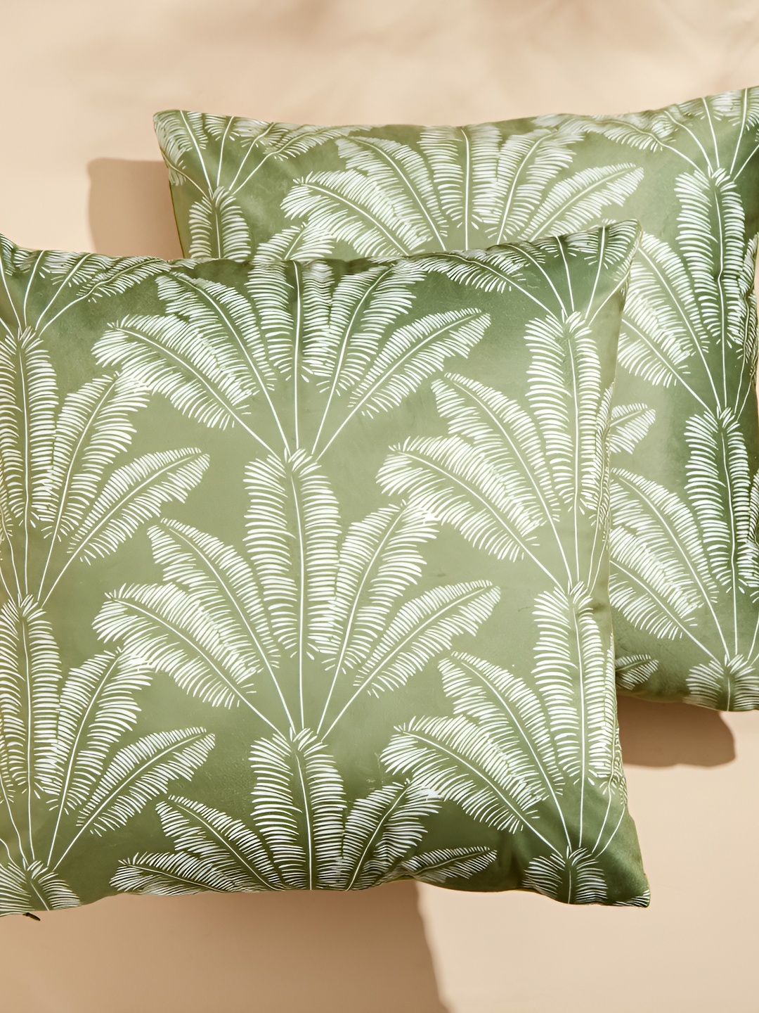 

Home Centre Green & White 2 Pcs Printed Velvet Square Cushion Covers