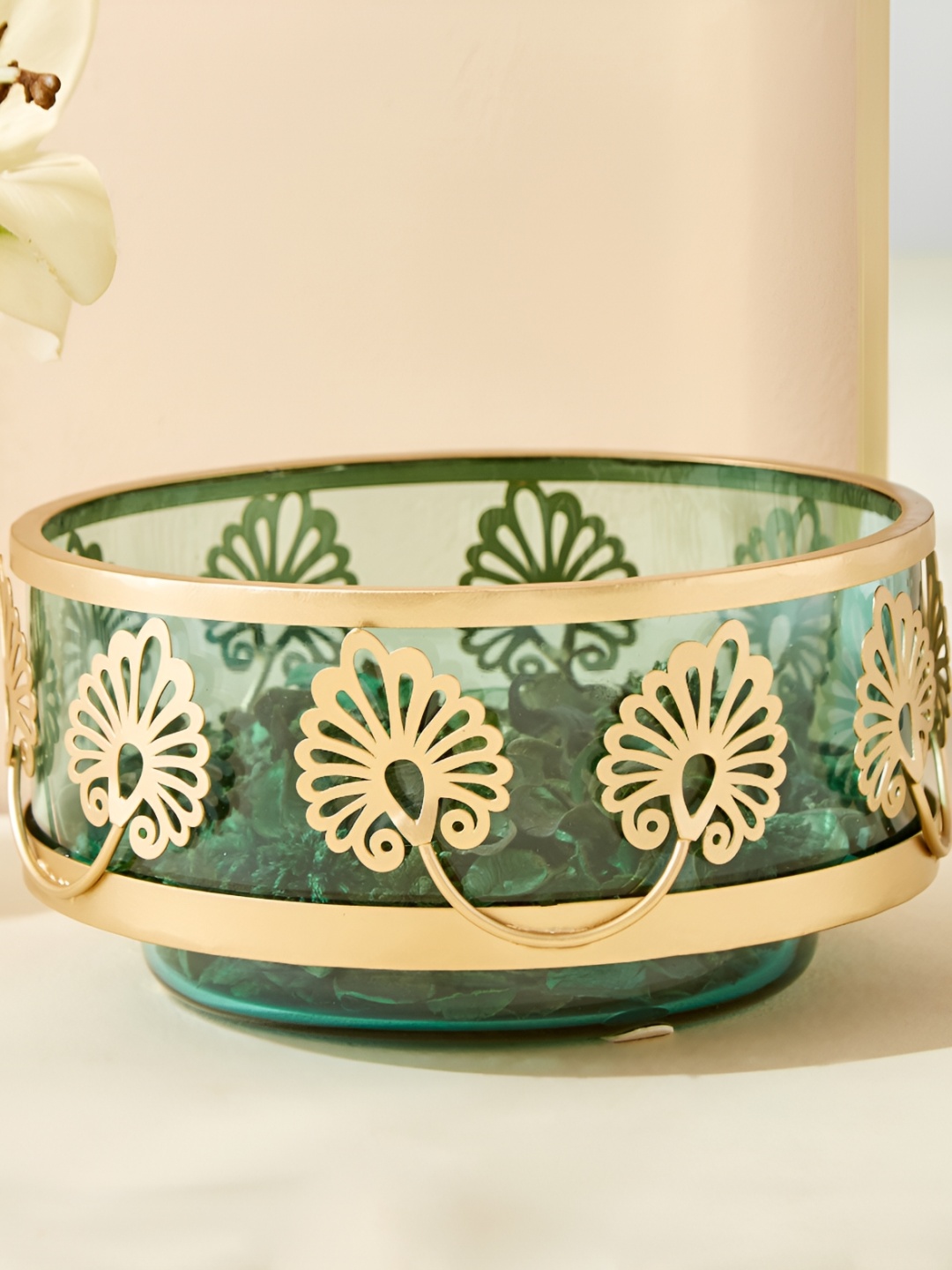 

Home Centre Rylee Ignus Gold Toned & Green Textured Glass Decorative Bowl