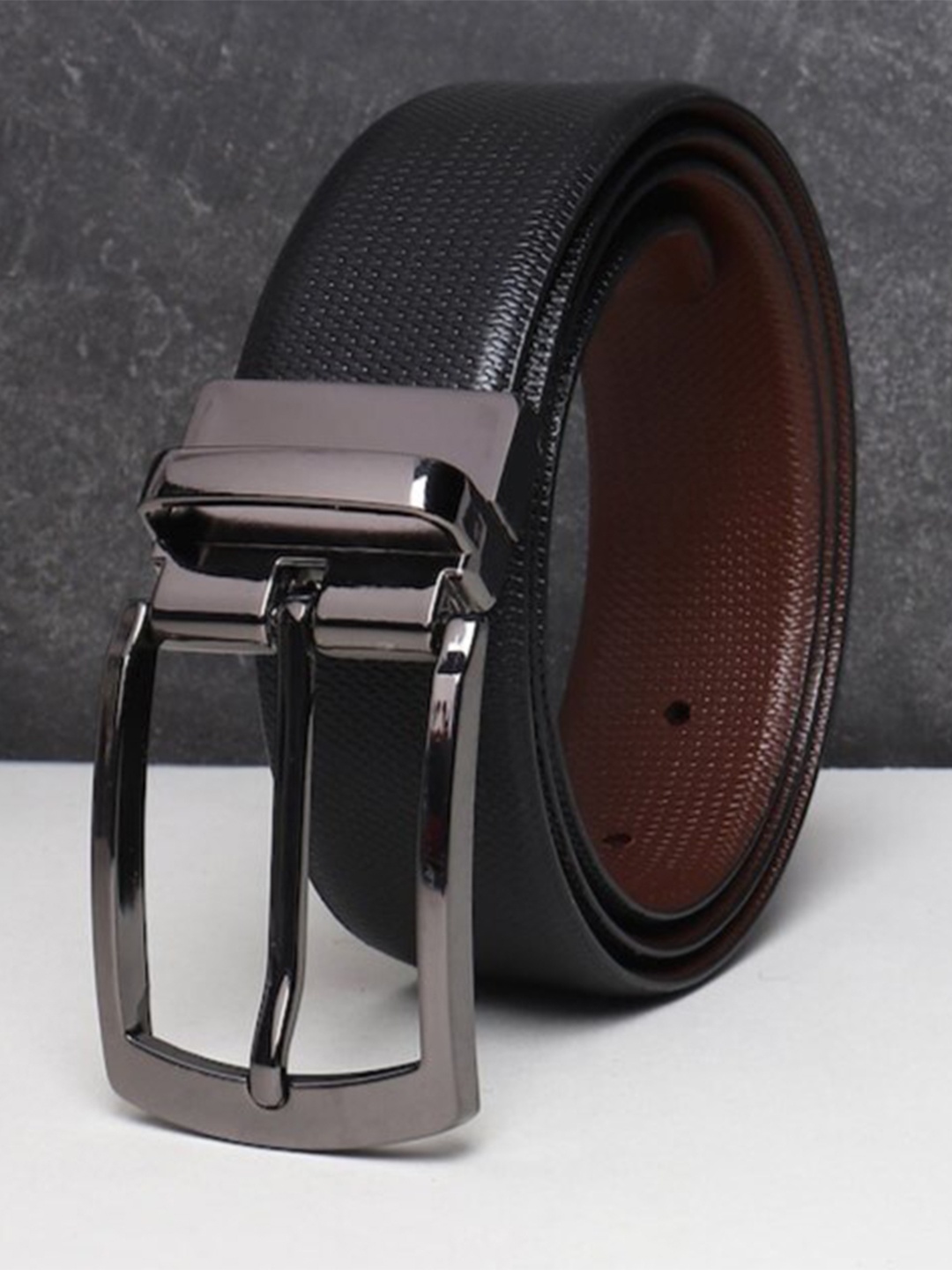 

The Roadster Lifestyle Co Men Black Textured Leather Tang-Closure Formal Belt