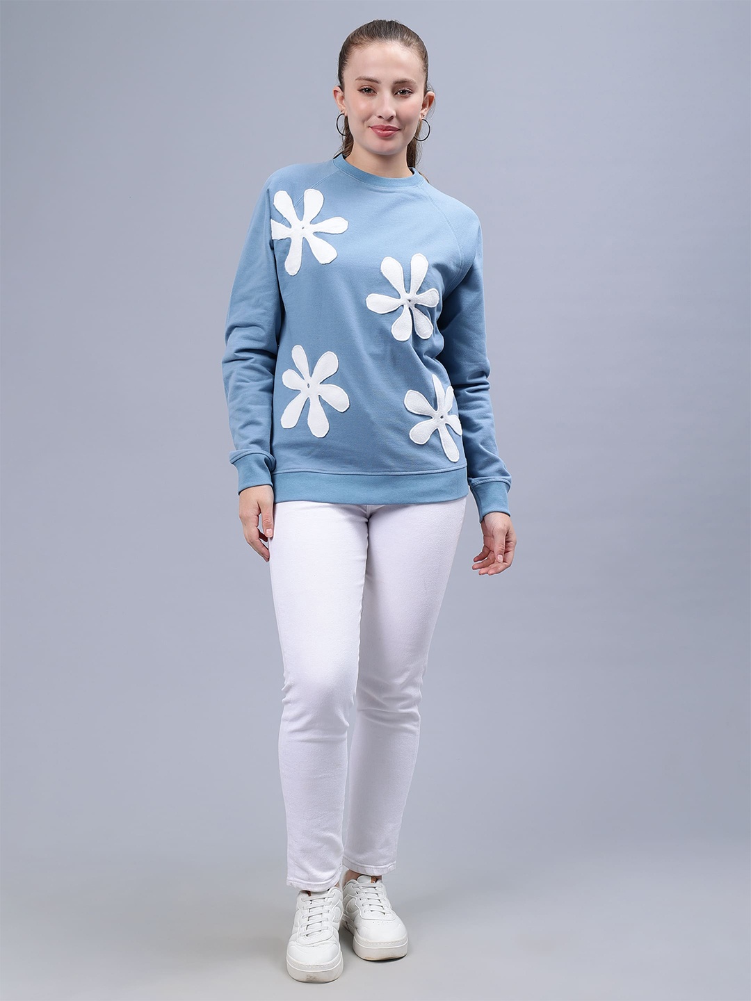 

Pritla Floral Printed Round Neck Pullover Sweatshirt, Blue