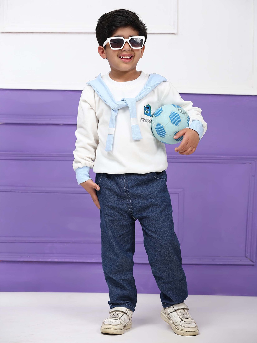 Ameeha Kids Embellished Sweatshirt With Trouser, Blue