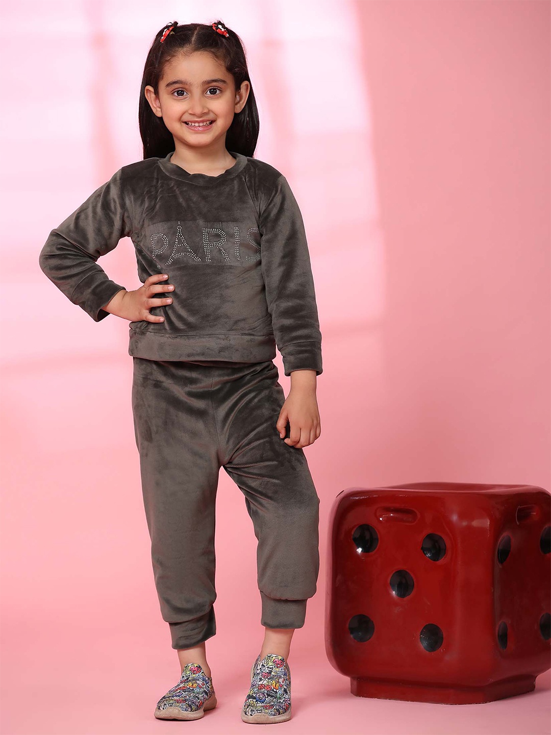 

Ameeha Kids Embellished Fleece Sweatshirt With Joggers, Grey